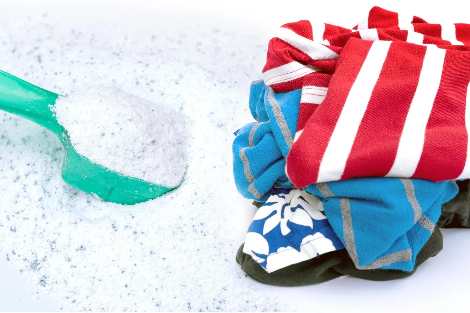 Kateri detergent za pranje perila je boljši — tekoči ali prašek? Razkrivamo, kateri je bolj učinkovit
