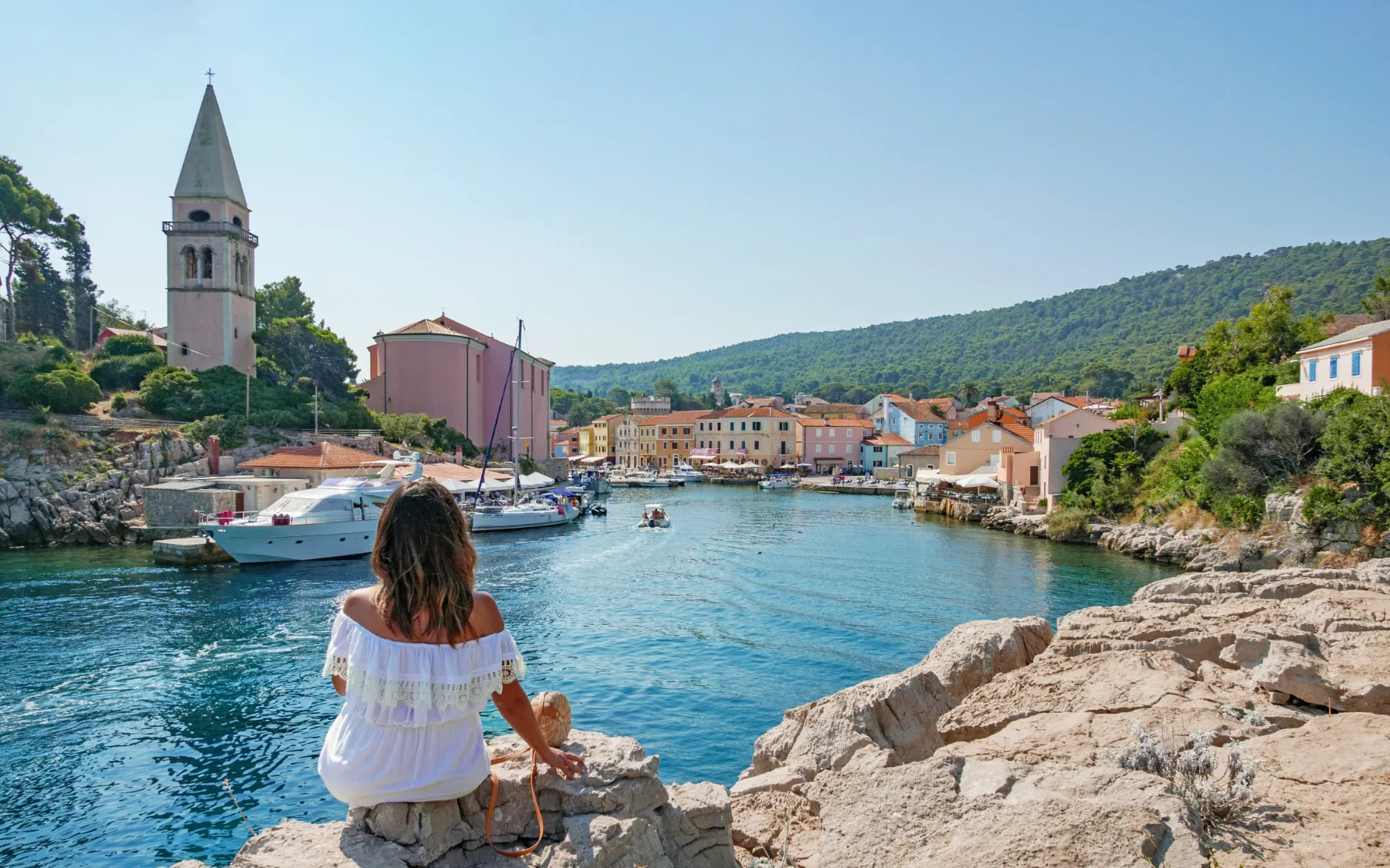 Kdaj je najboljši čas za rezervacijo poletnih počitnic: Ujemite ugodne ponudbe v točno teh trenutkih!