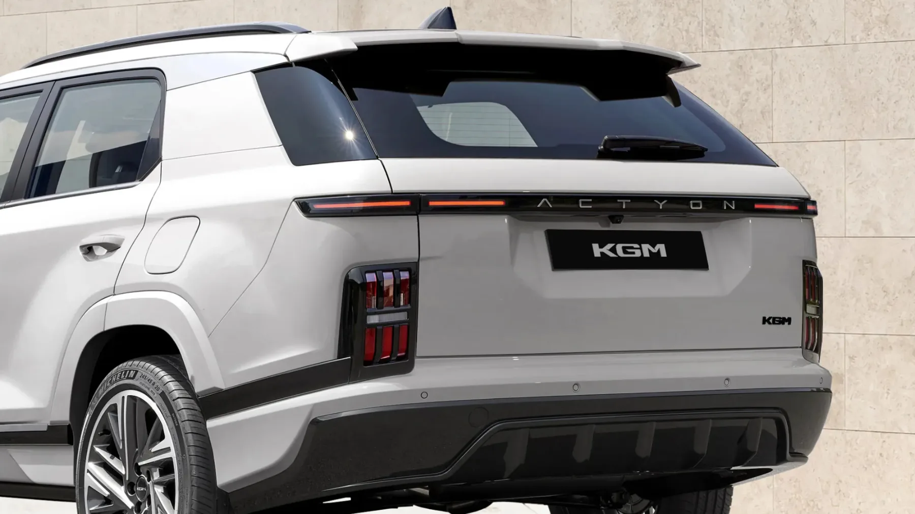 KGM Actyon 2025: Korejski SUV-kupe, ki se upira pravilom in izgleda kot Range Rover Velar