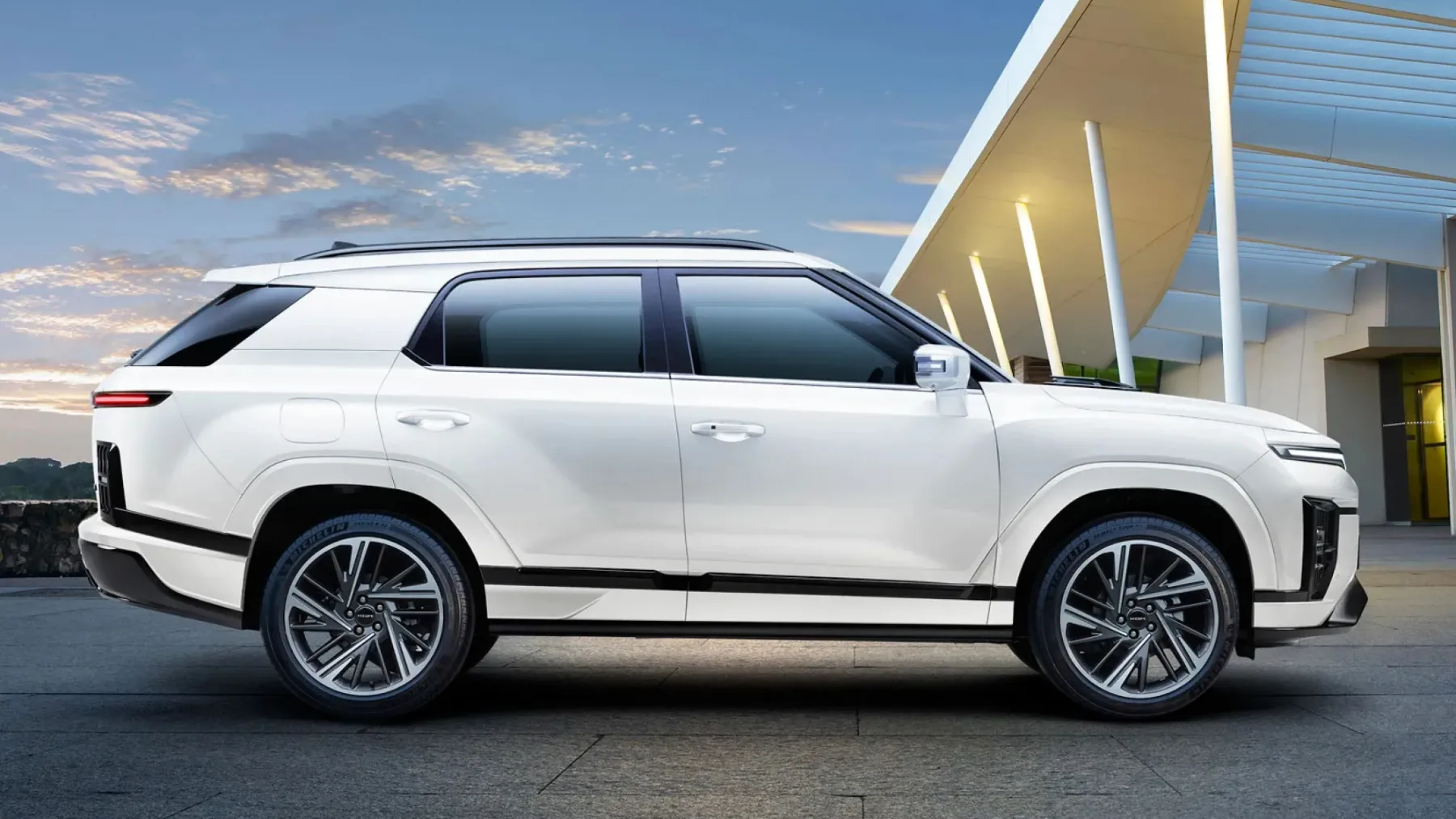 KGM Actyon 2025: Korejski SUV-kupe, ki se upira pravilom in izgleda kot Range Rover Velar