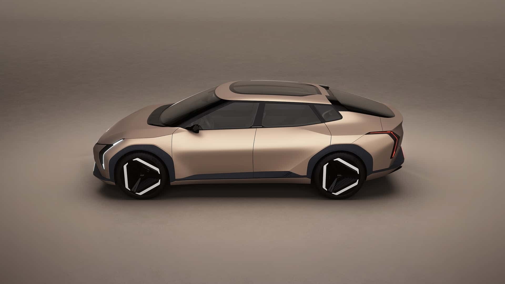 Kia EV4 Concept: je električni Stinger, ki bo zapeljal na ceste 2025