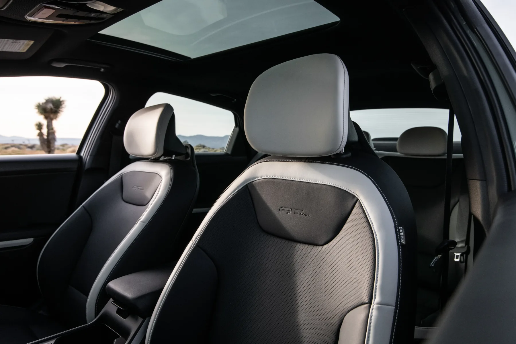 Kia K4 2025: prihodnost kompaktnih športnih limuzin je tukaj