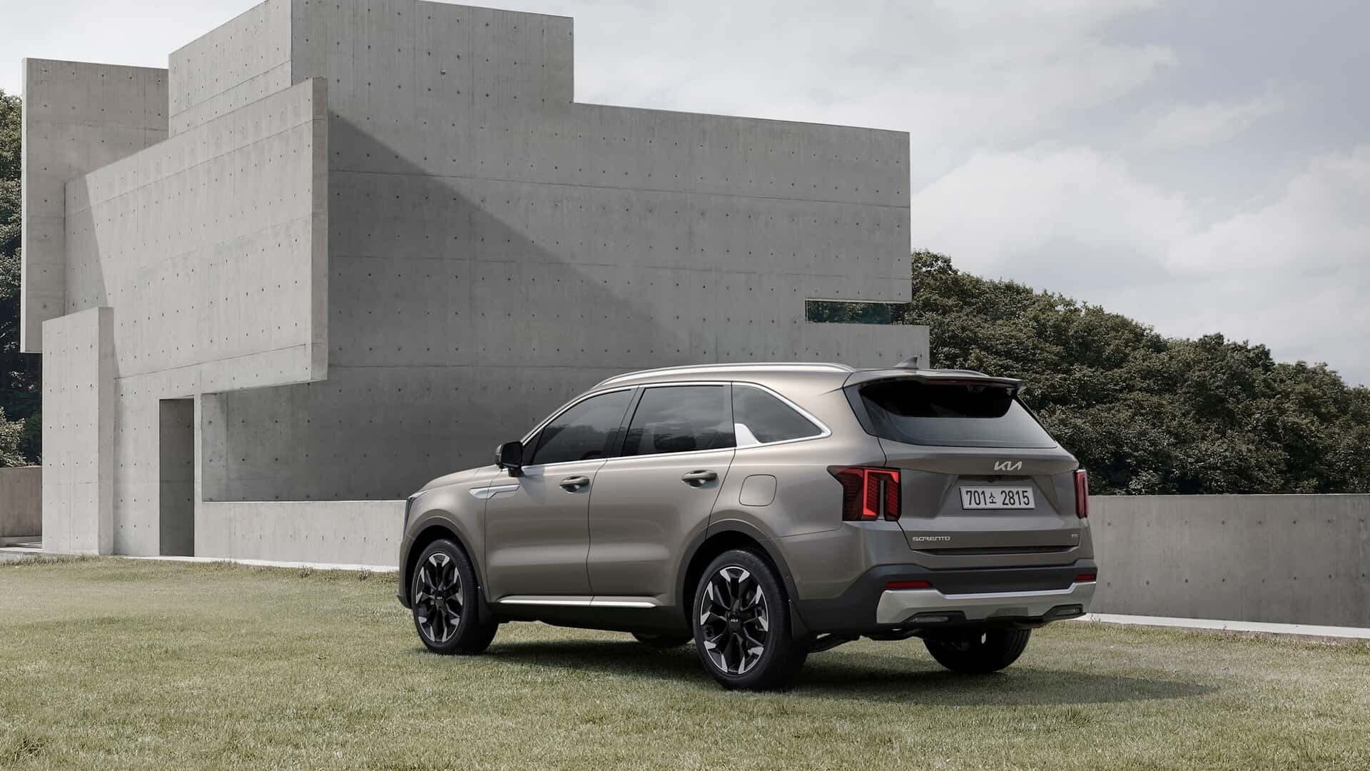 Kia Sorento 2024: Prenovljen in osvežen
