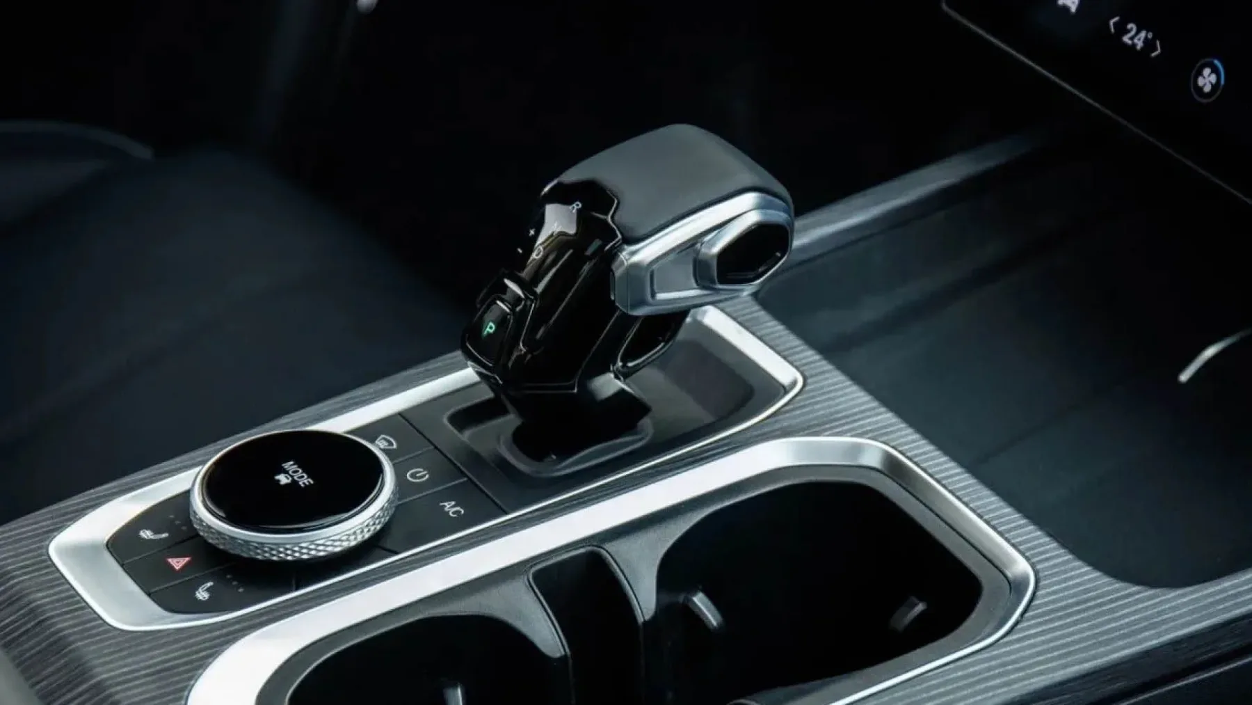 Kitajski SUV-ji rušijo evropska pravila igre: Jaecoo in Omoda že pretresata trg