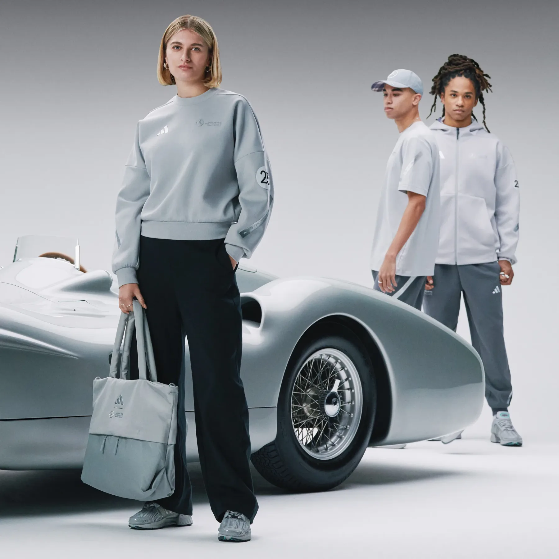Ko Formula 1 sreča ulično modo: adidas in Mercedes-AMG PETRONAS F1 obujata legendarno kolekcijo Silver Arrows