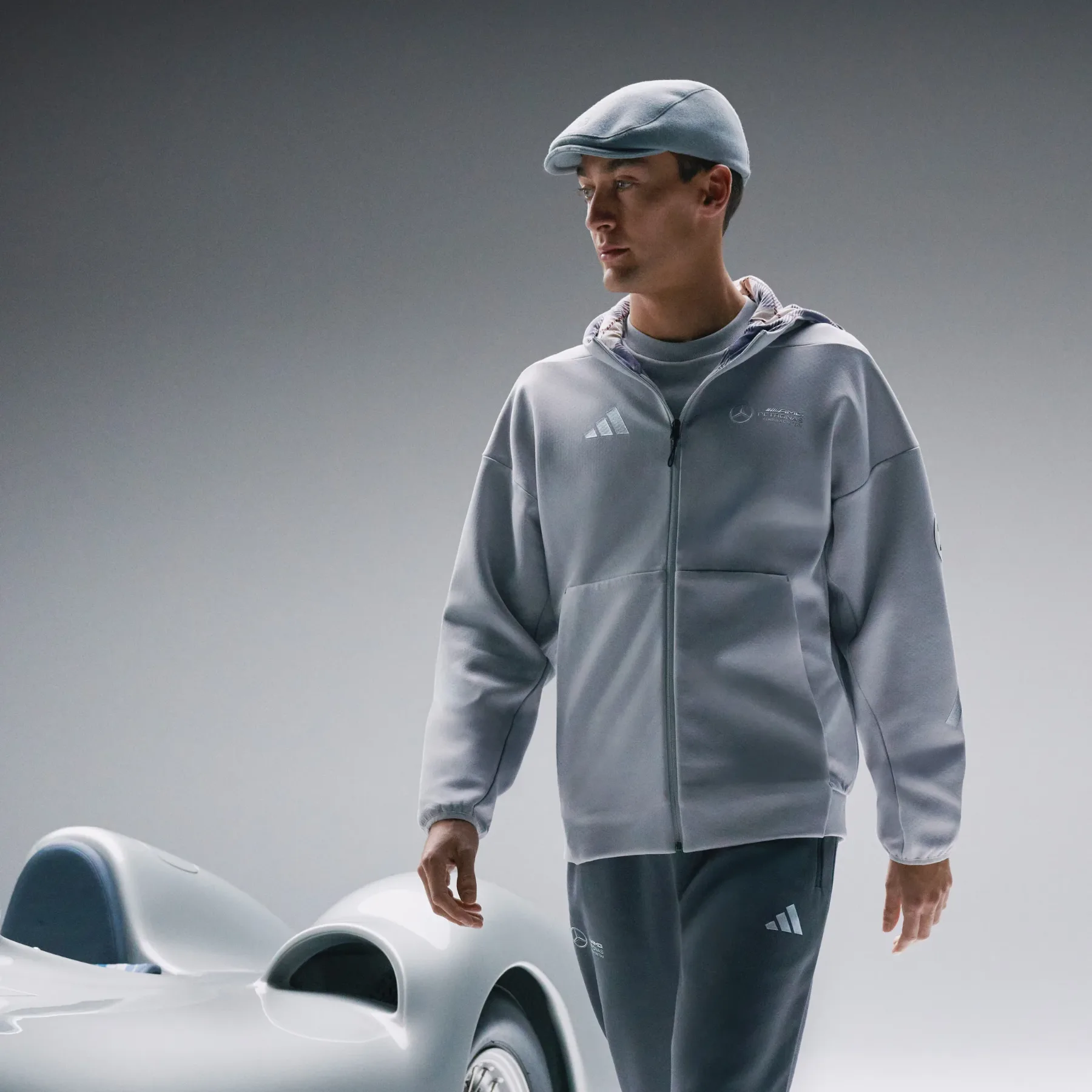 Ko Formula 1 sreča ulično modo: adidas in Mercedes-AMG PETRONAS F1 obujata legendarno kolekcijo Silver Arrows