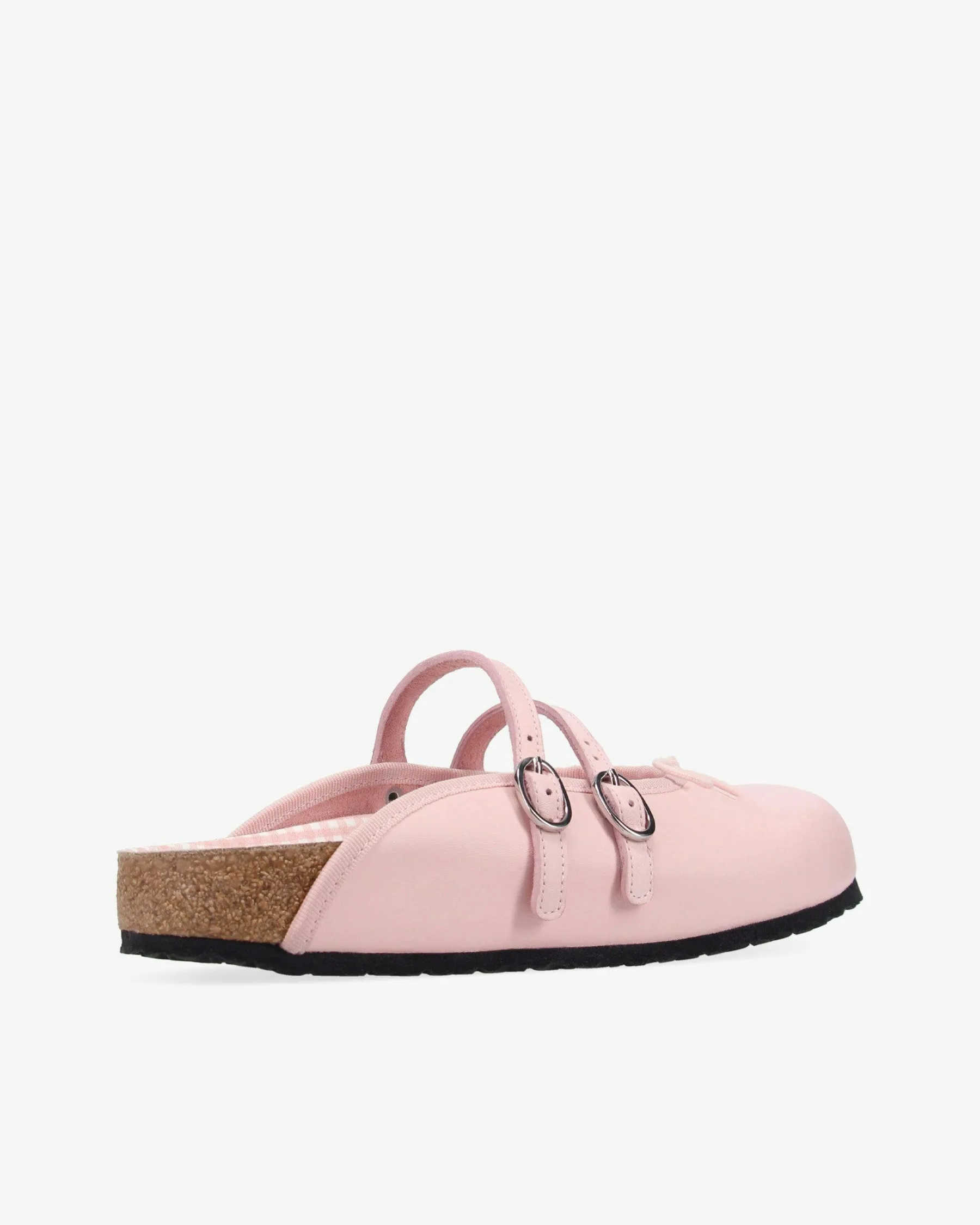 Ko se balerina zaljubi v natikač: Birkenstock x Repetto Scala Mule je najbolj rožnat hibrid leta