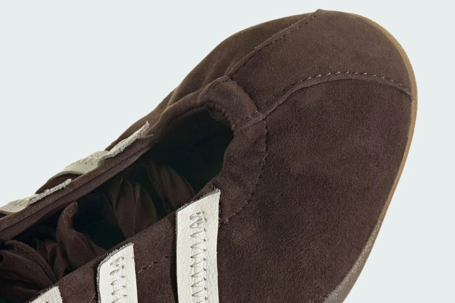 Ko se superge spremenijo v baletne copate: Novi adidas Tokyo Ballerina v sodelovanju z znamko Fruition