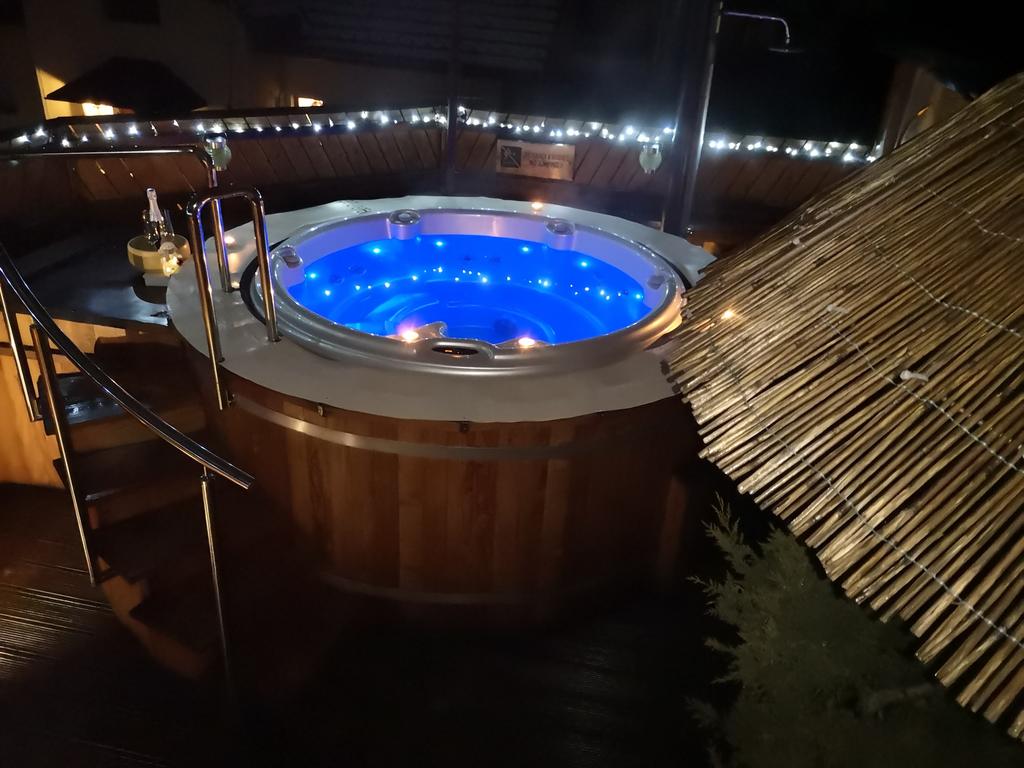 Koča na vasi (Foto: Booking.com)