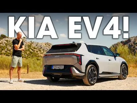 Kolumna: COTY – Car of the Year 2026 – ko se zdrava pamet žirantov pelje na zadnjem sedežu