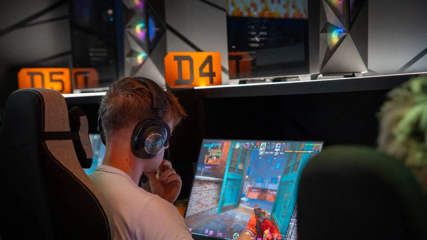 Končno proper plac za gaming night | T-2