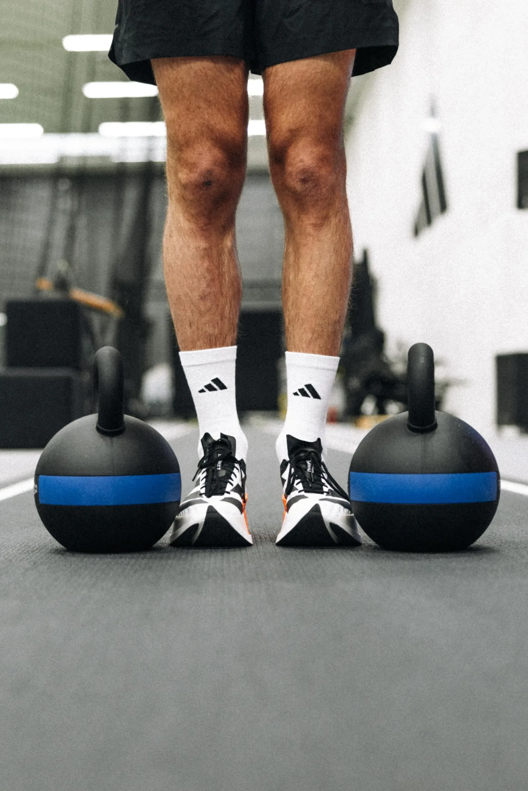 Končno združena hitrost in moč v eni supergi: Je adidas Adizero Dropset Elite najboljša superga za fitnes doslej?