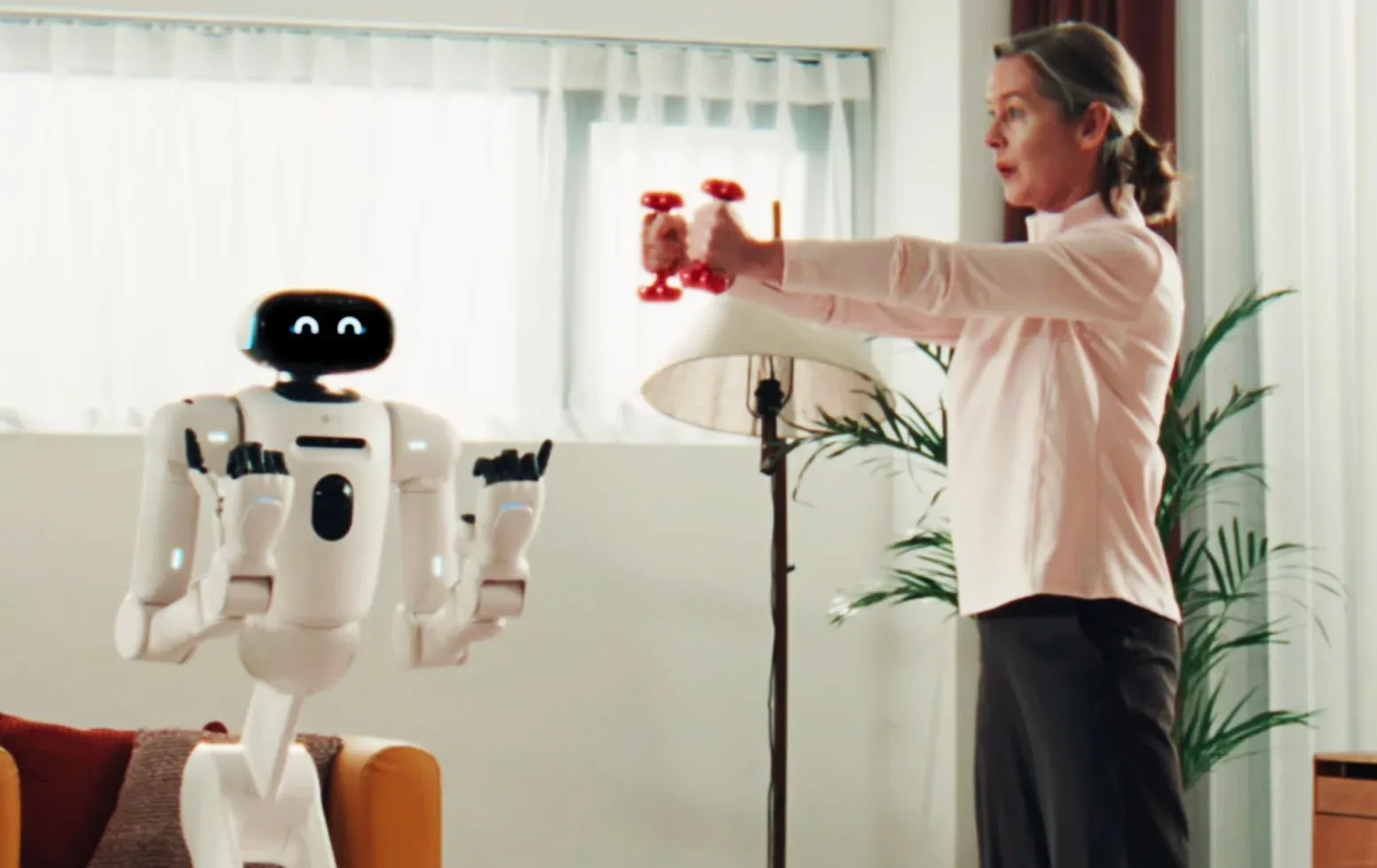 Konec gospodinjskega suženjstva – LG CLOiD: Robot, ki obljublja konec gospodinjskega suženjstva