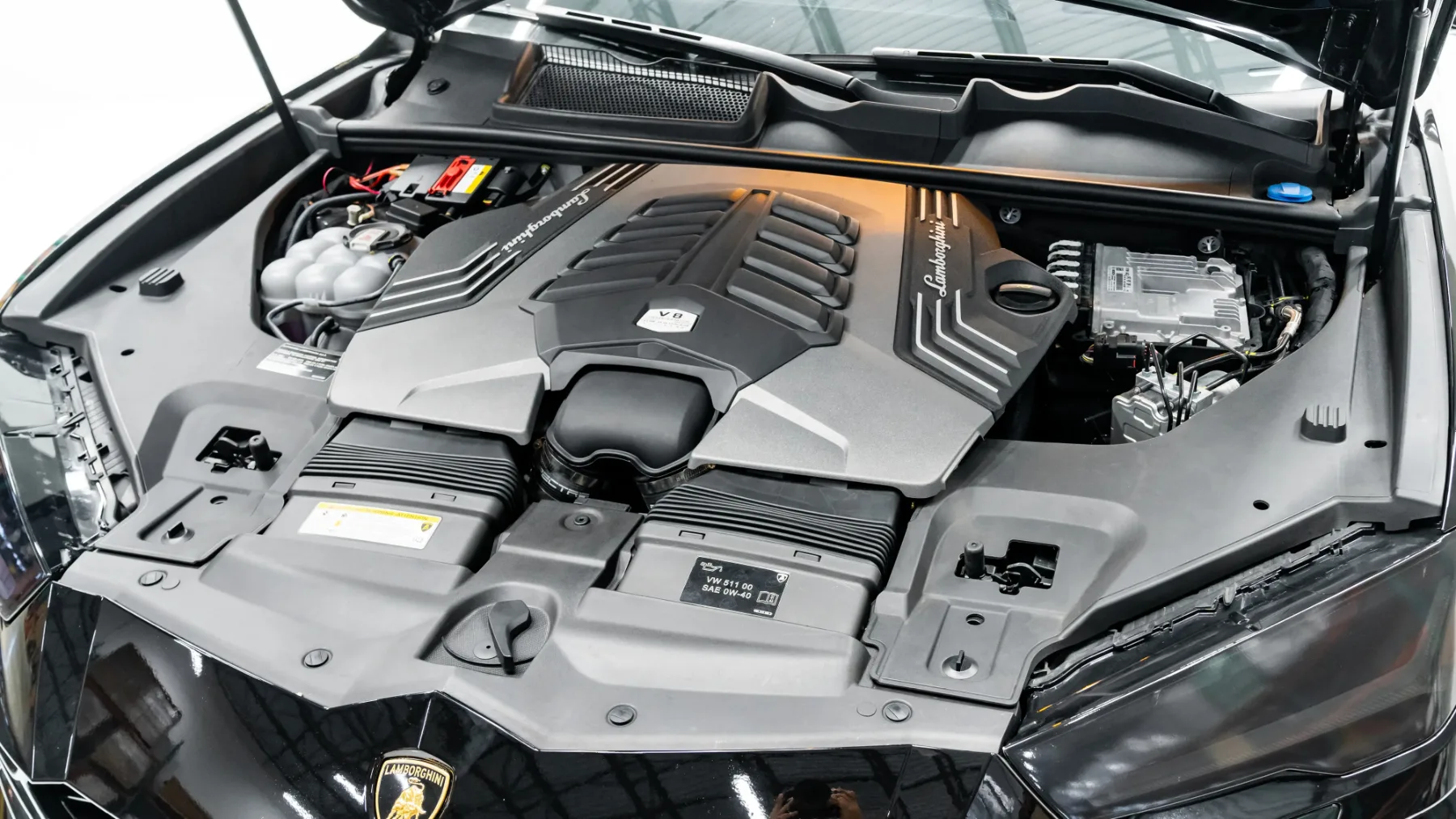 Lamborghini Urus Apocalypse Inferno – SUV za konec sveta z okusom luksuza
