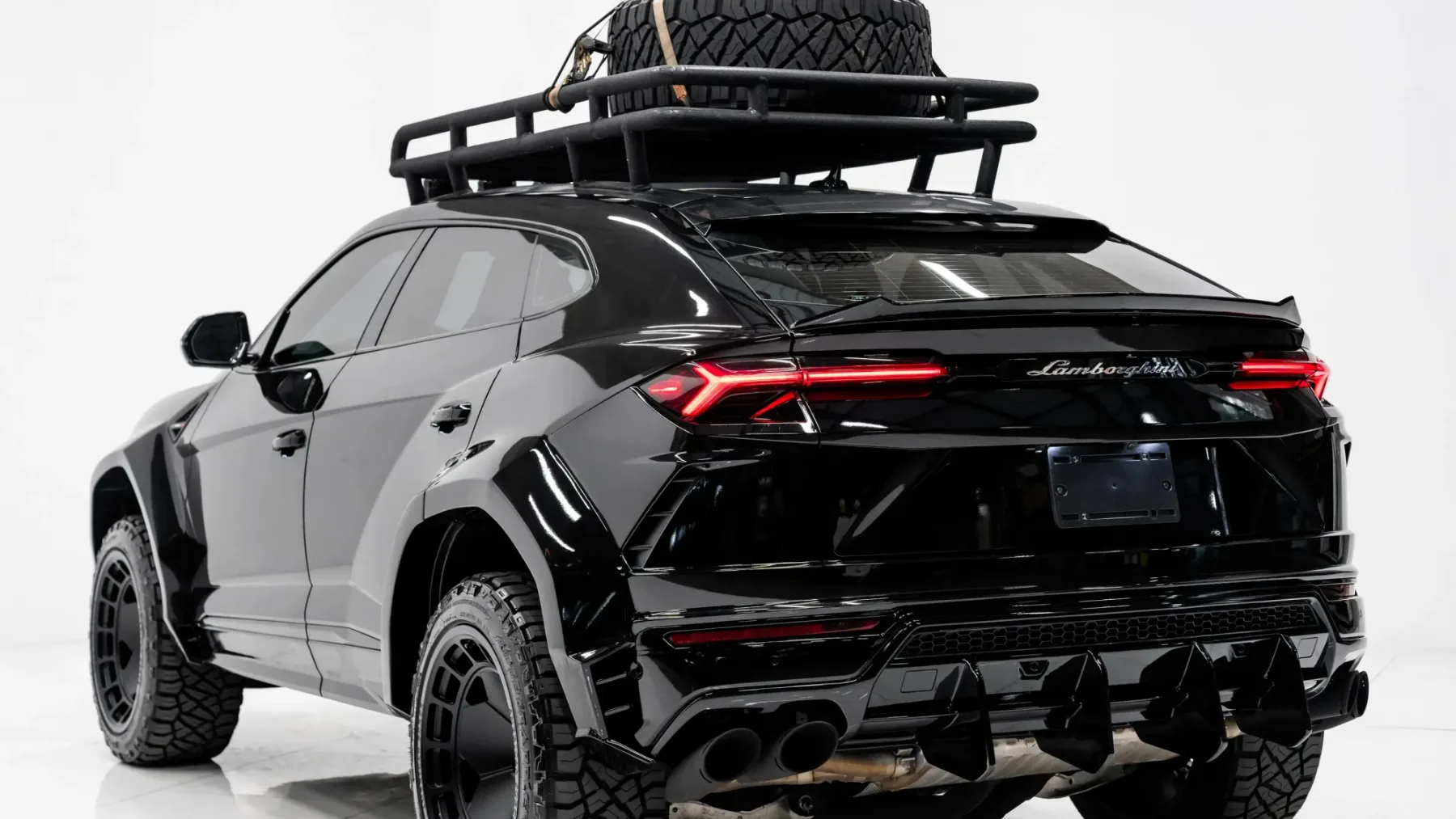 Lamborghini Urus Apocalypse Inferno – SUV za konec sveta z okusom luksuza