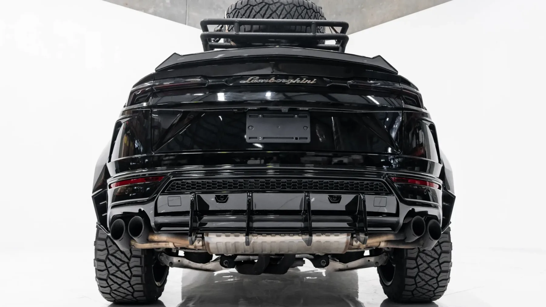 Lamborghini Urus Apocalypse Inferno – SUV za konec sveta z okusom luksuza