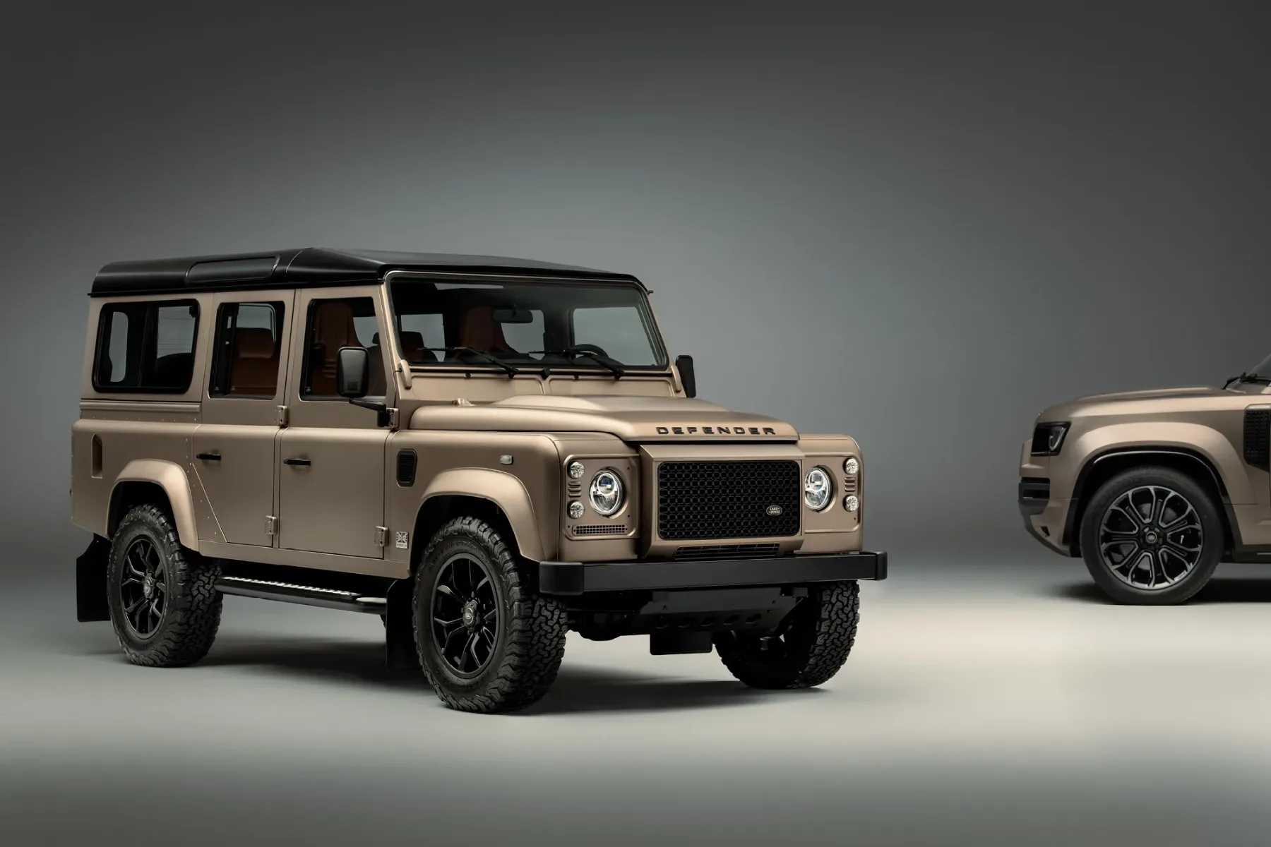 Land Rover Classic Defender Octa: V8, 405 konjev in barve Octa – Land Rover ustvaril ultimativni restomod