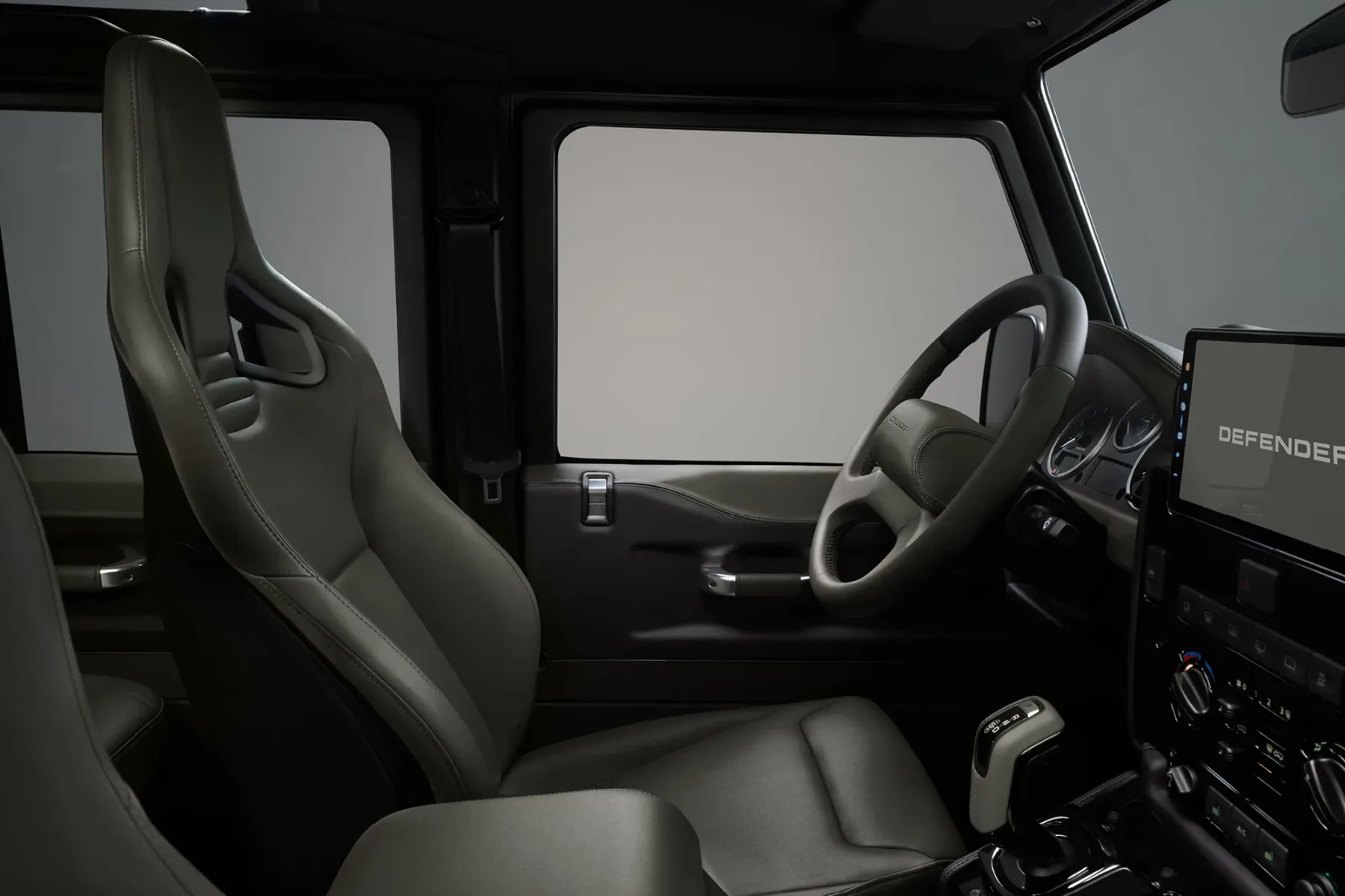 Land Rover Classic Defender Octa: V8, 405 konjev in barve Octa – Land Rover ustvaril ultimativni restomod