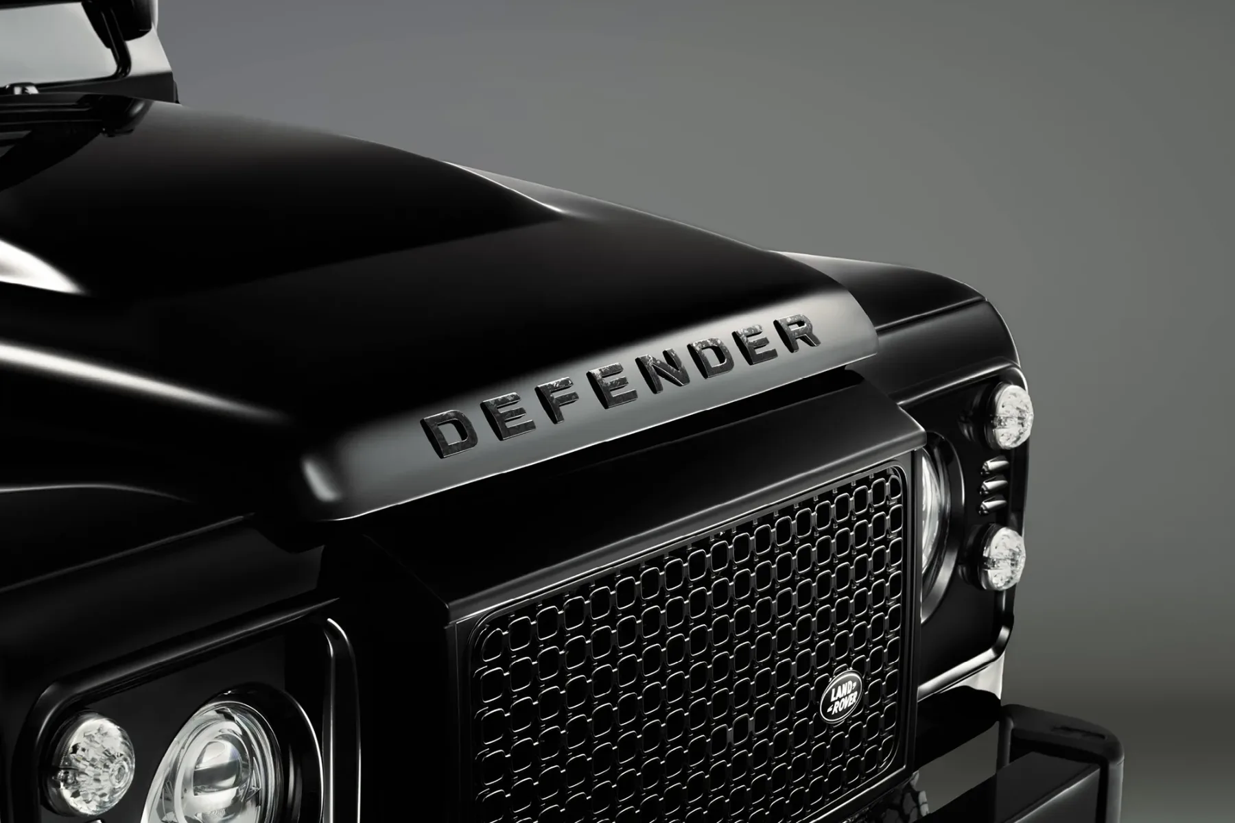 Land Rover Classic Defender Octa: V8, 405 konjev in barve Octa – Land Rover ustvaril ultimativni restomod