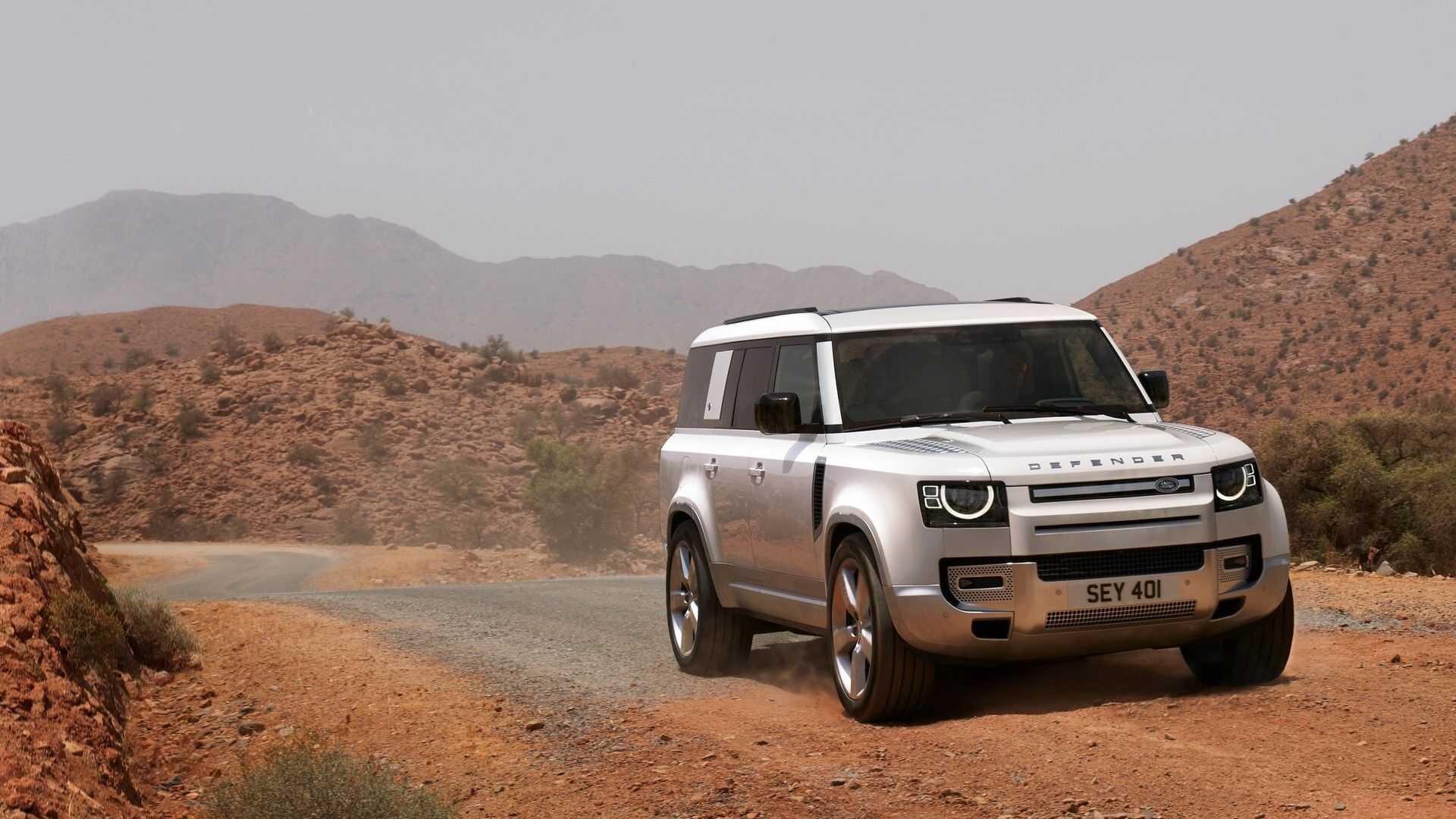 Land Rover Defender 130; Foto: media.landrover.com