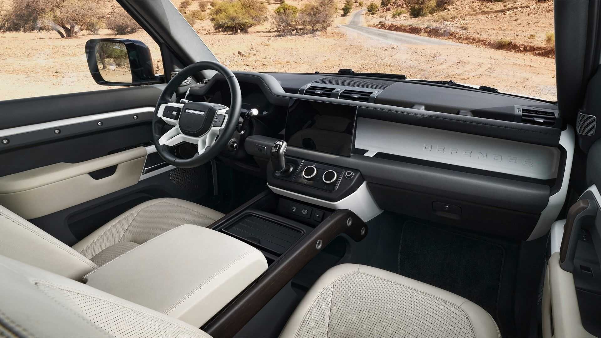 Land Rover Defender 130; Foto: media.landrover.com