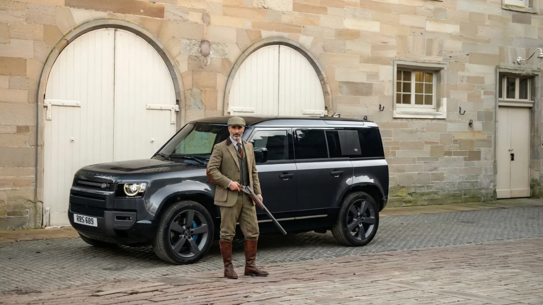 Land Rover Defender – Moja toksična ljubezen in zakaj si ga (še) ne upam pripeljati domov – avtomobilistična kolumna