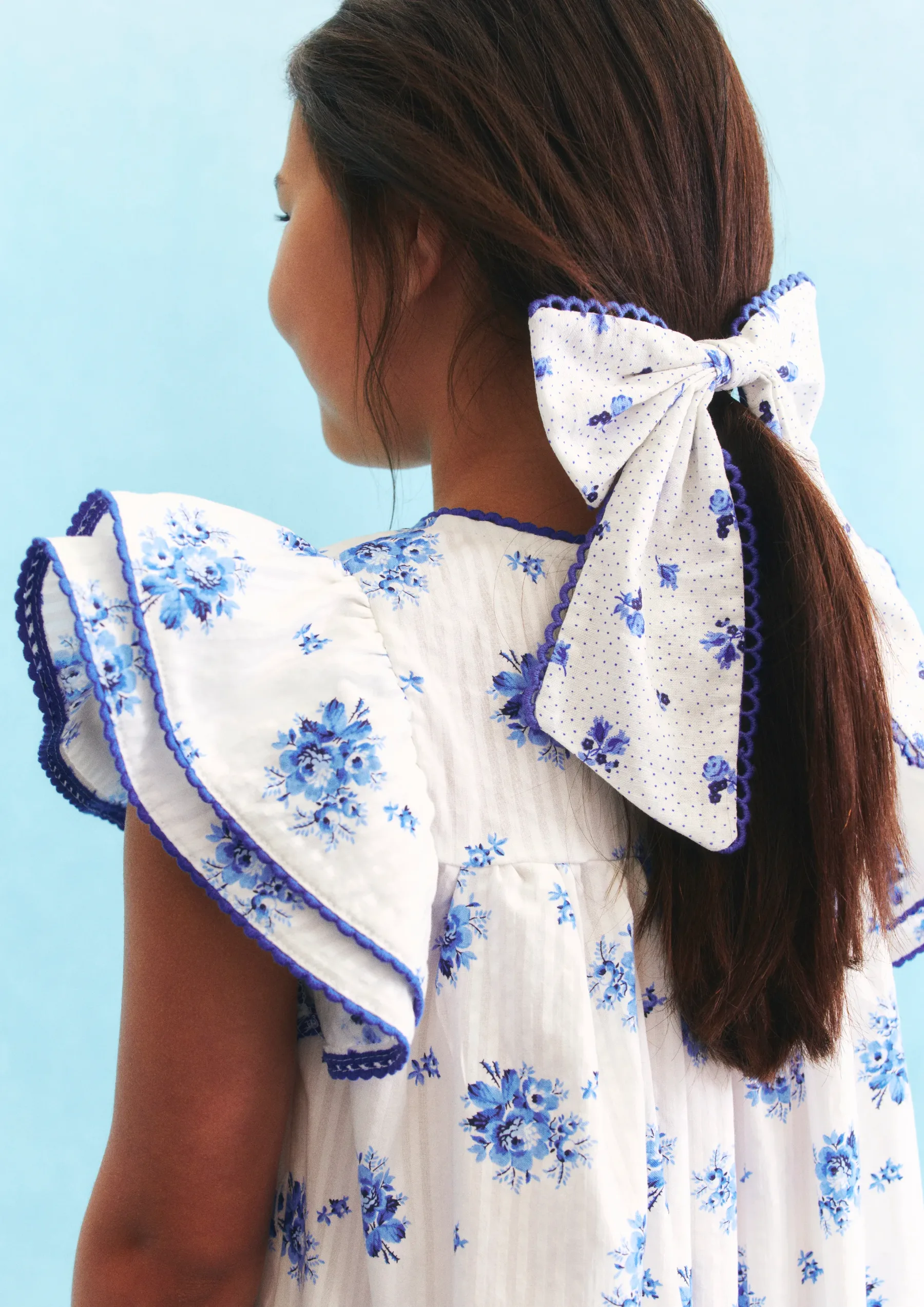 Laura Ashley x H&M: otroška kolekcija za poletje 2026, ki diši po limonah, morju in britanski romantiki