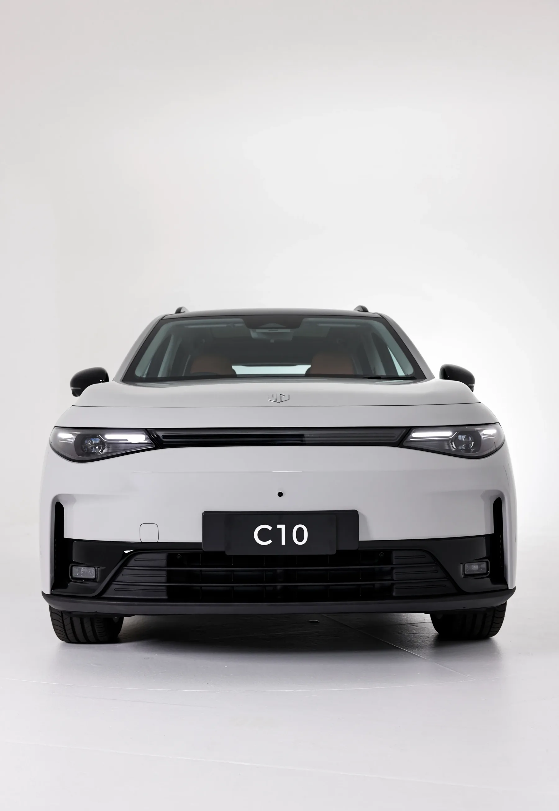 Leapmotor C10 2025: Najcenejši električni SUV z 800-voltno arhitekturo in brutalno močjo – revolucija za vsak