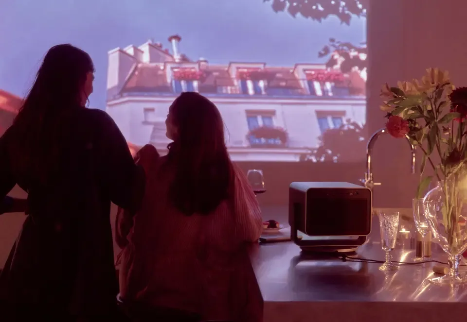Leica Cine Play 1: Prinesite kino v svojo dnevno sobo