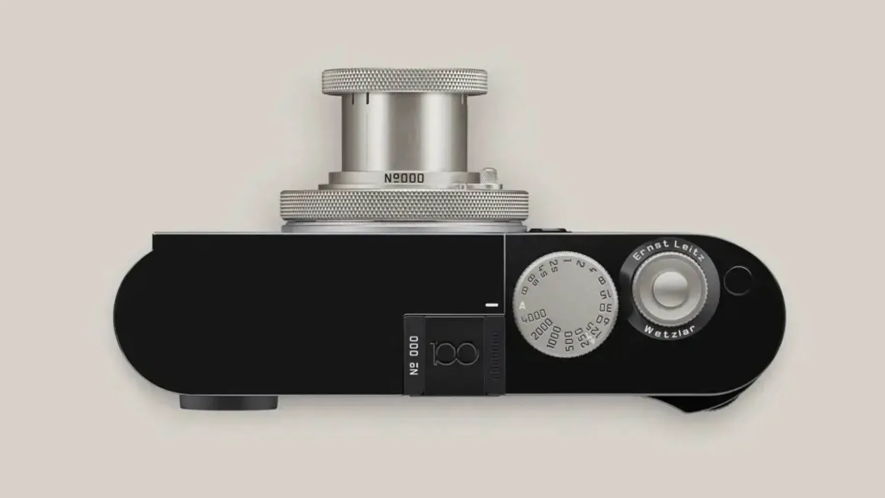 Leica M11-D »100 let Leice«: digitalni rangefinder s srcem iz leta 1925