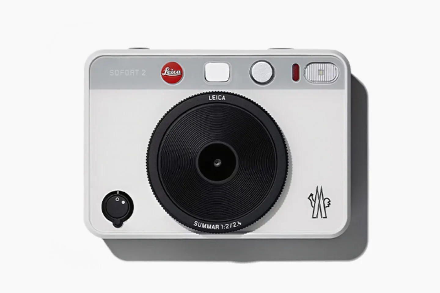 Leica x Moncler Sofort 2: Ko fotoaparat postane modni dodatek