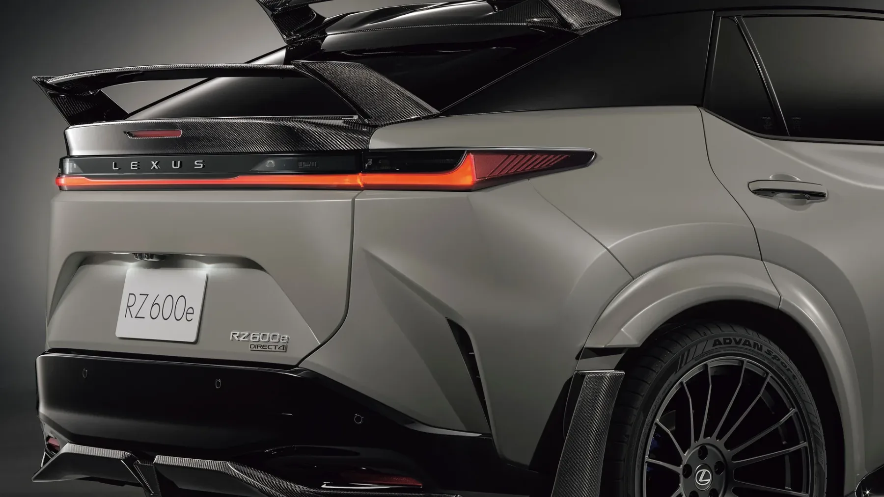 Lexus RZ 600e F SPORT Performance: Ko japonski inženirji konzumirajo preveč wasabija in ustvarijo električno zverino