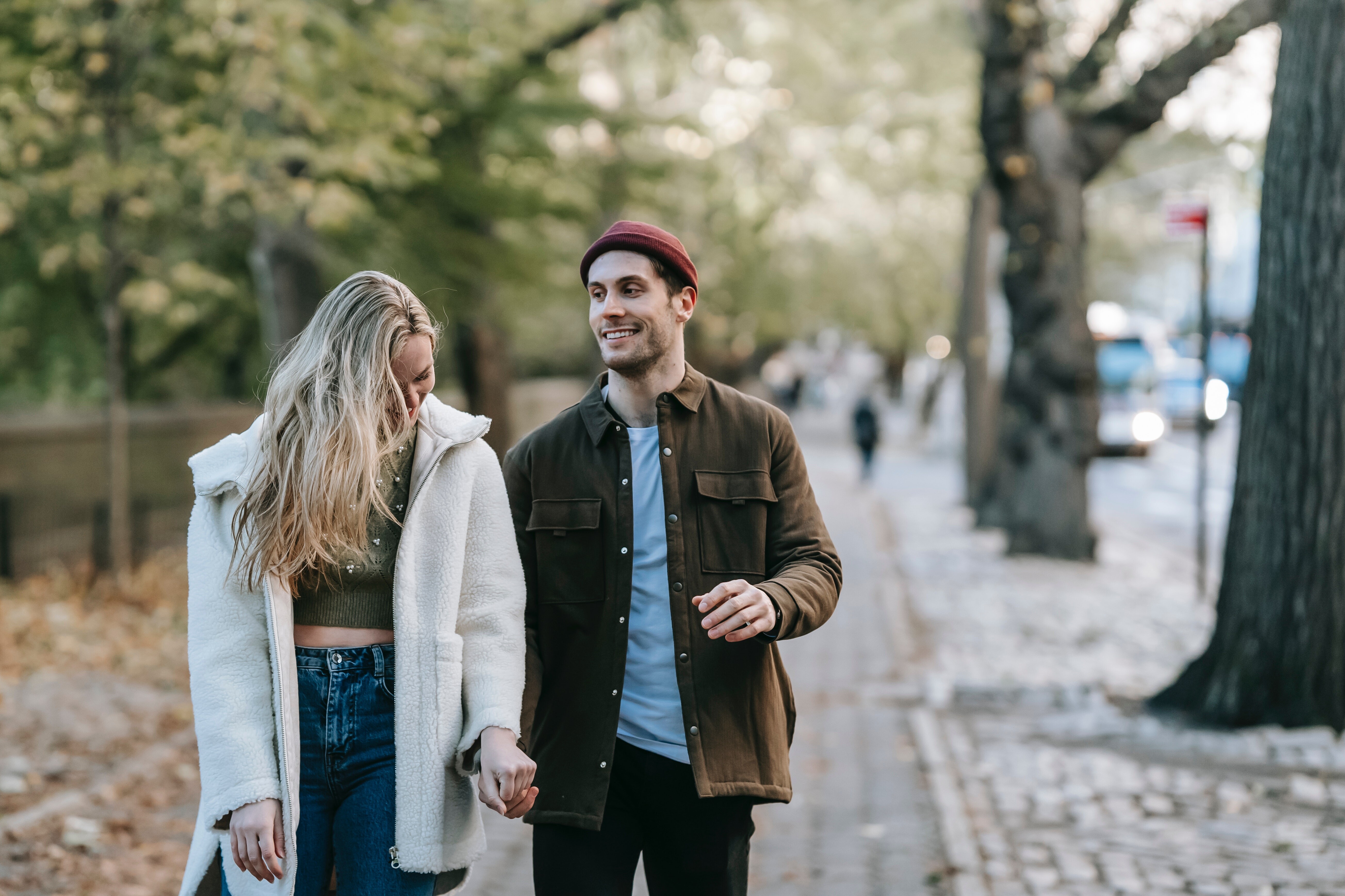 Ljubezenski horoskop september 2023: prihajajo vibracije sprememb in novih začetkov