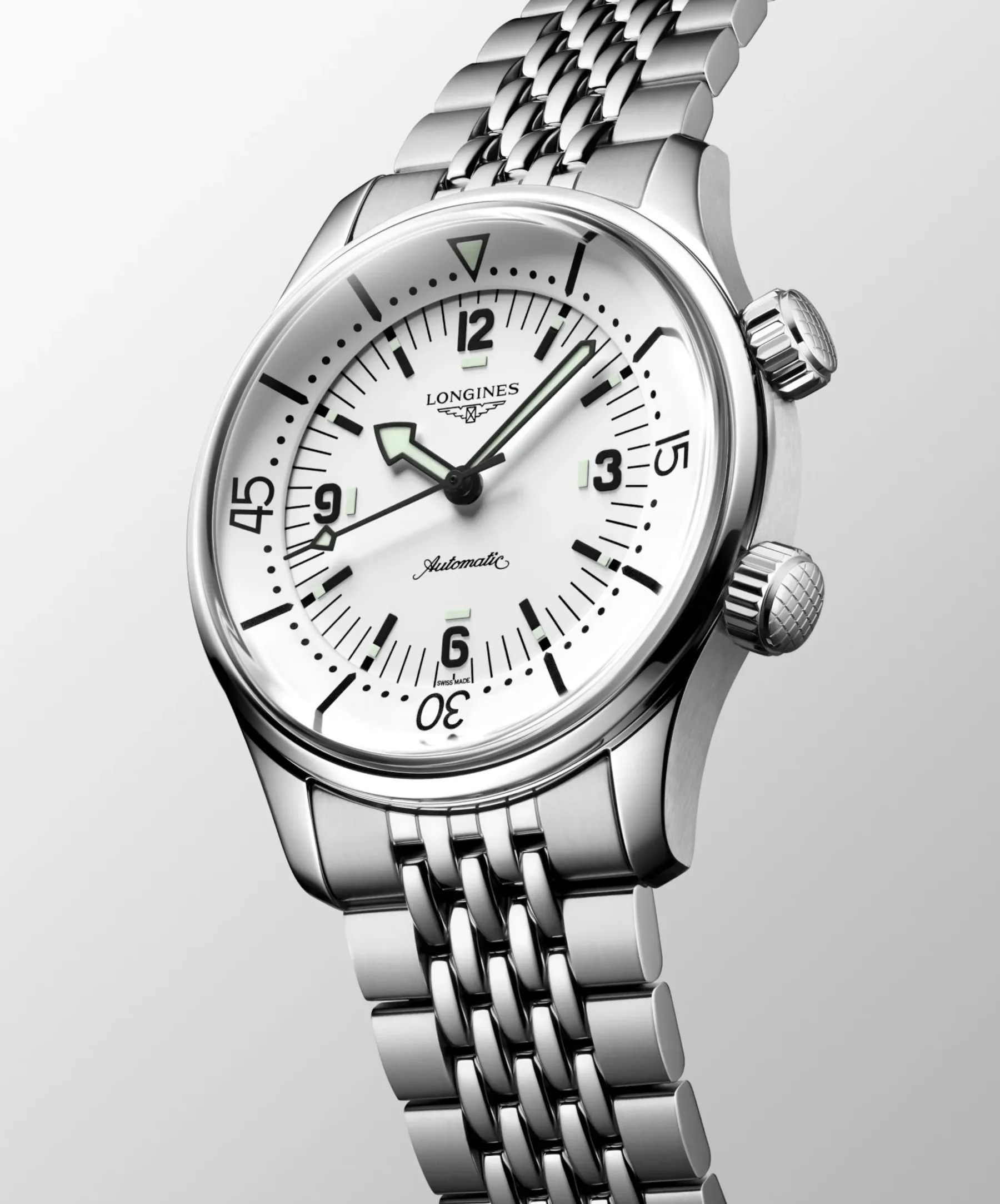 Longines Legend Diver 39mm White Dial: Sijajna reinterpretacija ikone