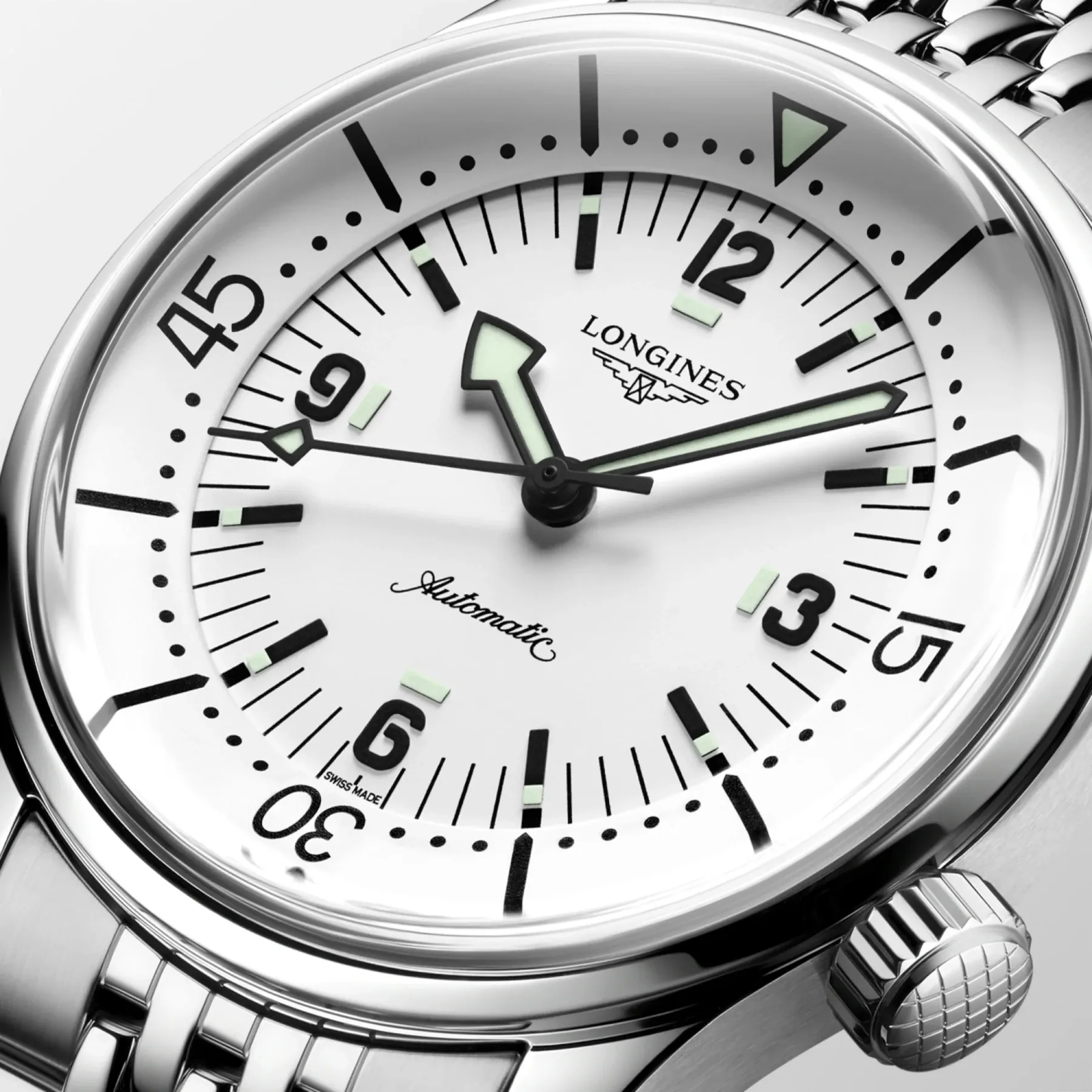 Longines Legend Diver 39mm White Dial: Sijajna reinterpretacija ikone