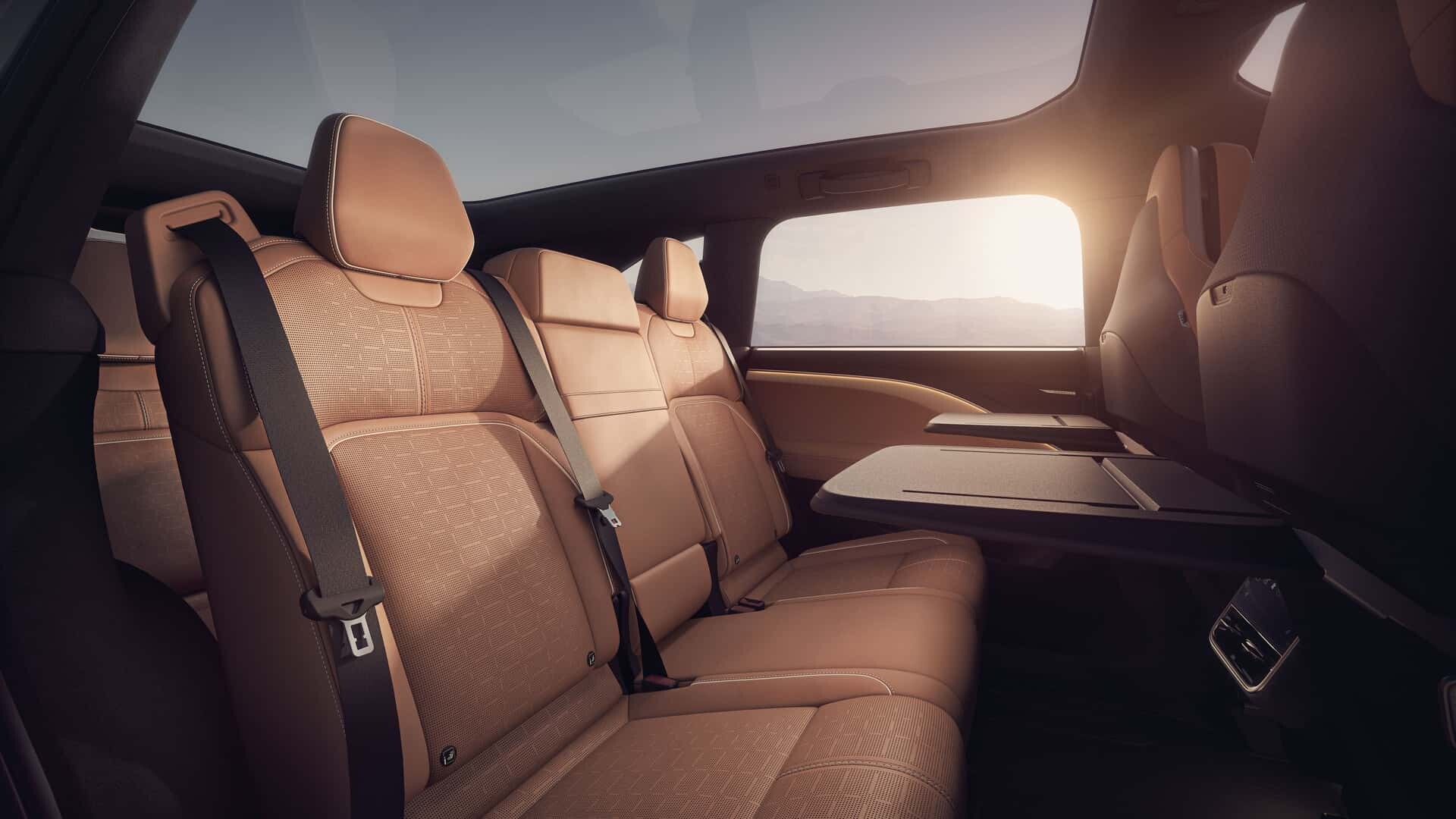 Lucid Gravity 2025: luksuzni električni SUV