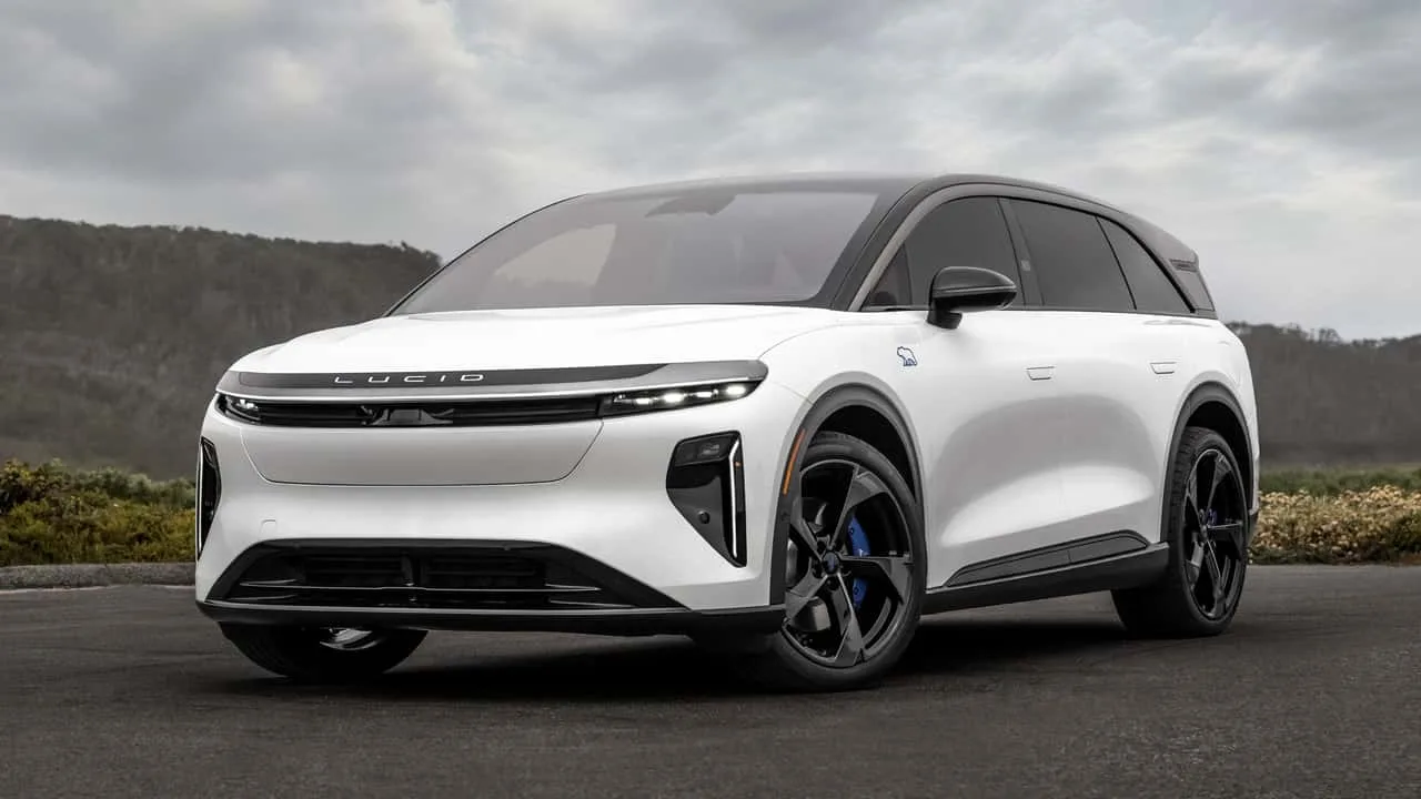Lucid Gravity GT-S: Družinski SUV s 1.070 konjskimi močmi, ki otroke v šolo odstreli hitreje kot raketa