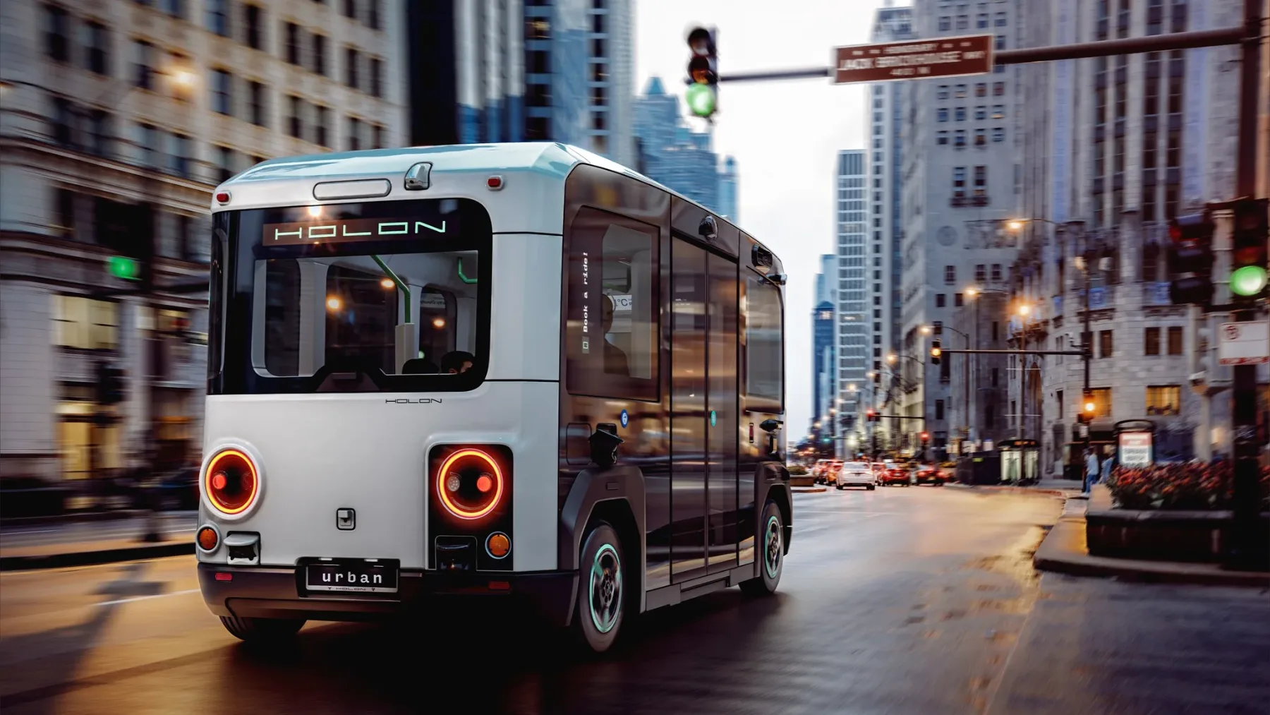 Lyft z novo robotaxi floto: Ali lahko “Uberjev mlajši brat” z avtonomnimi vozili Holon zamaje Teslo?