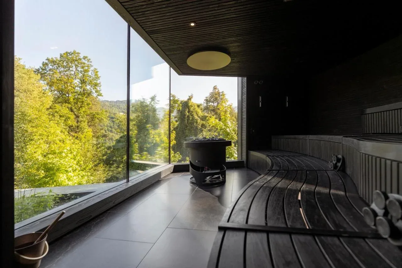 Manna Resort: čisti hedonizem med Dolomiti in Gardskim jezerom