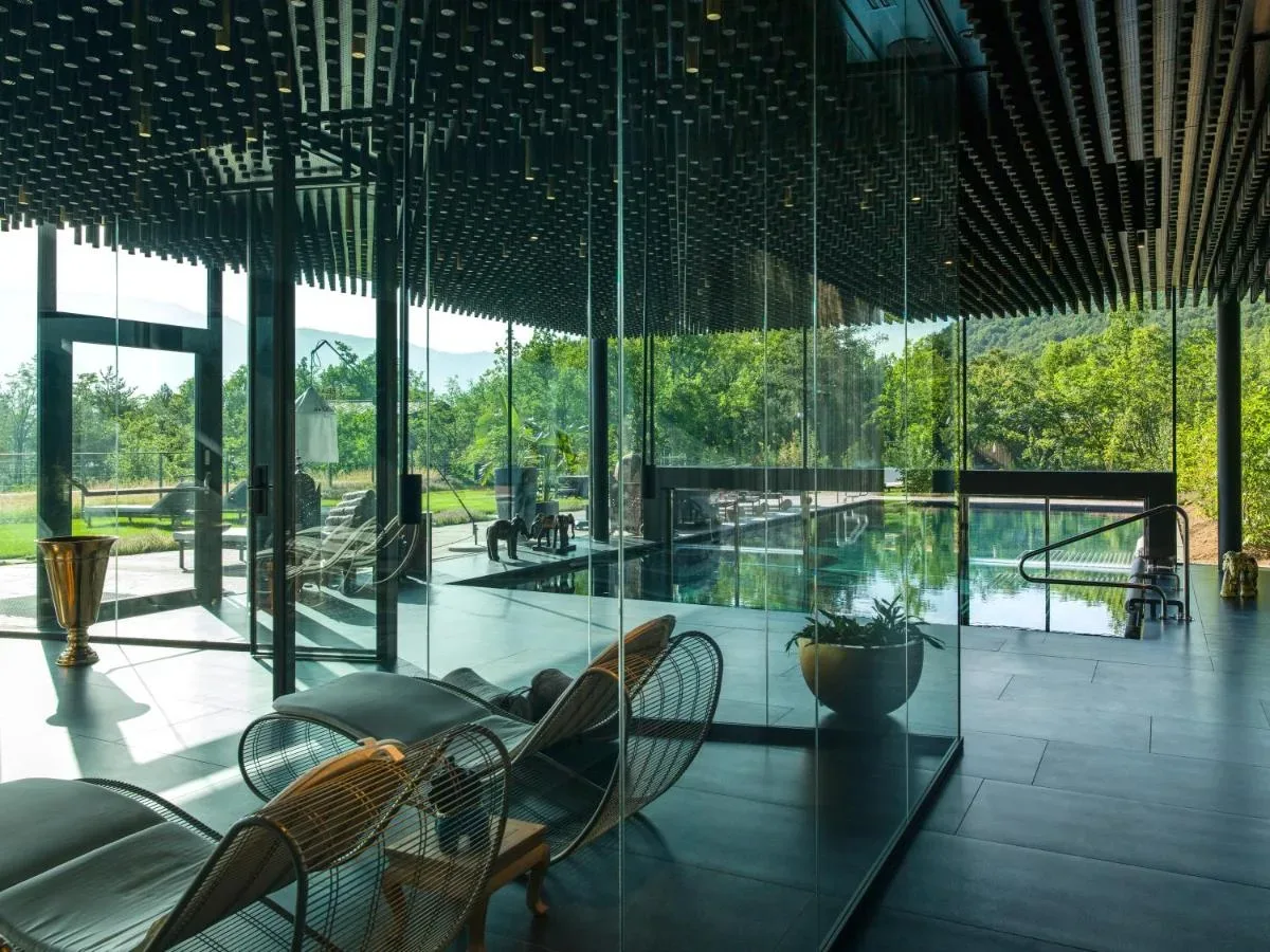 Manna Resort: čisti hedonizem med Dolomiti in Gardskim jezerom