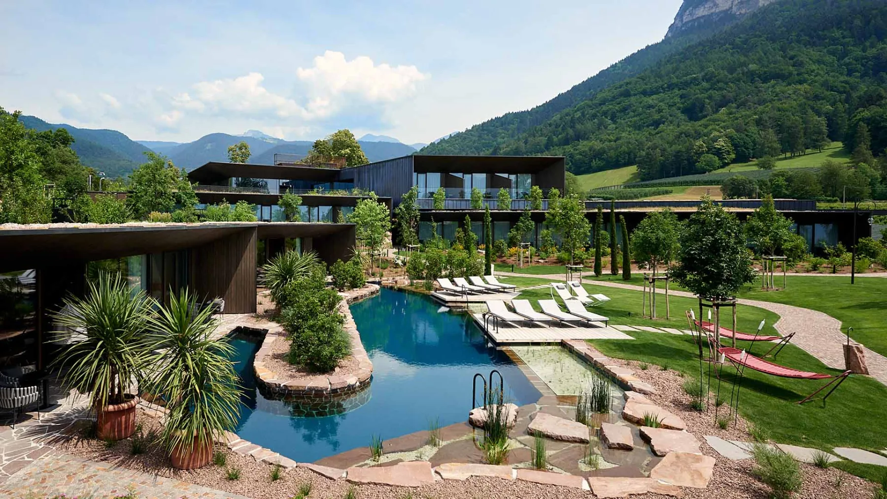 Manna Resort: čisti hedonizem med Dolomiti in Gardskim jezerom