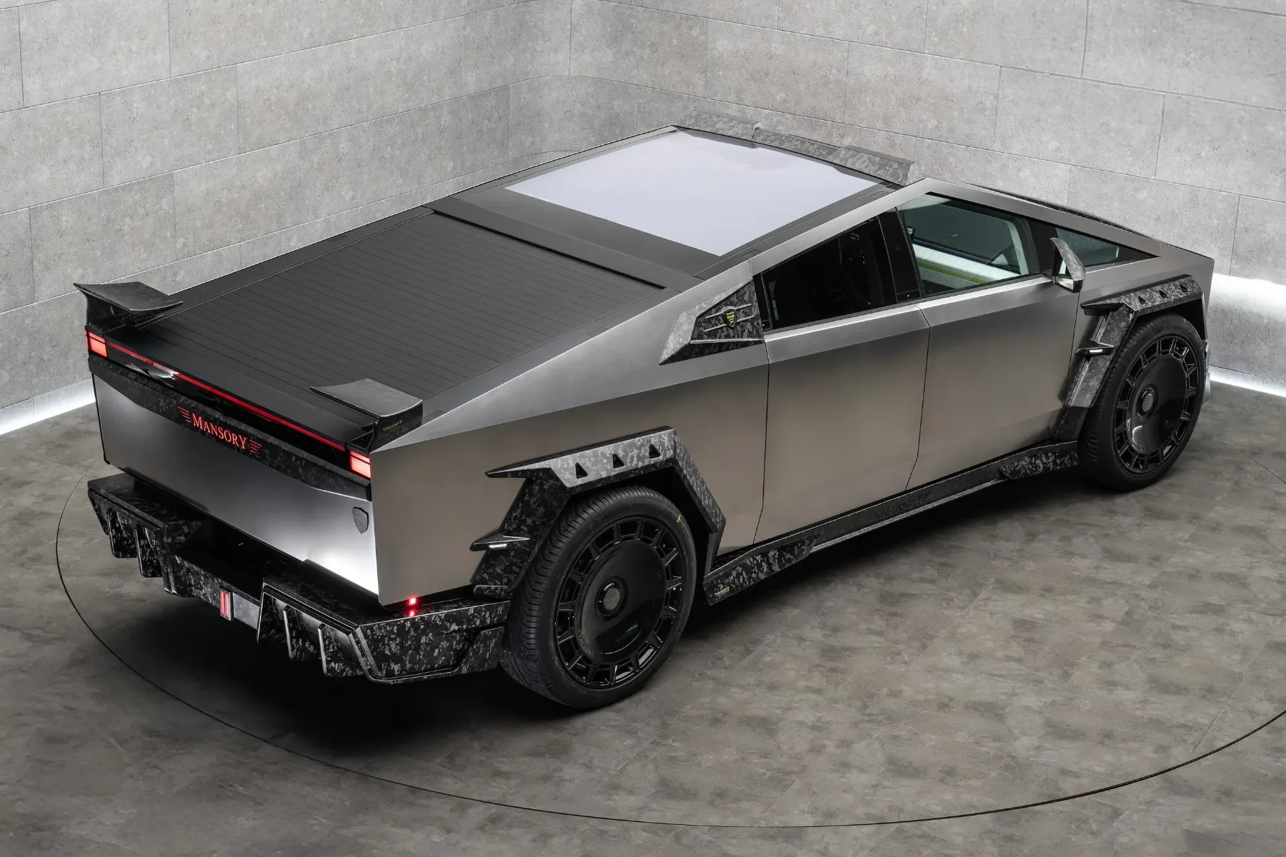 Mansory Elongation: ko Cybertruck postane še bolj ekstremen