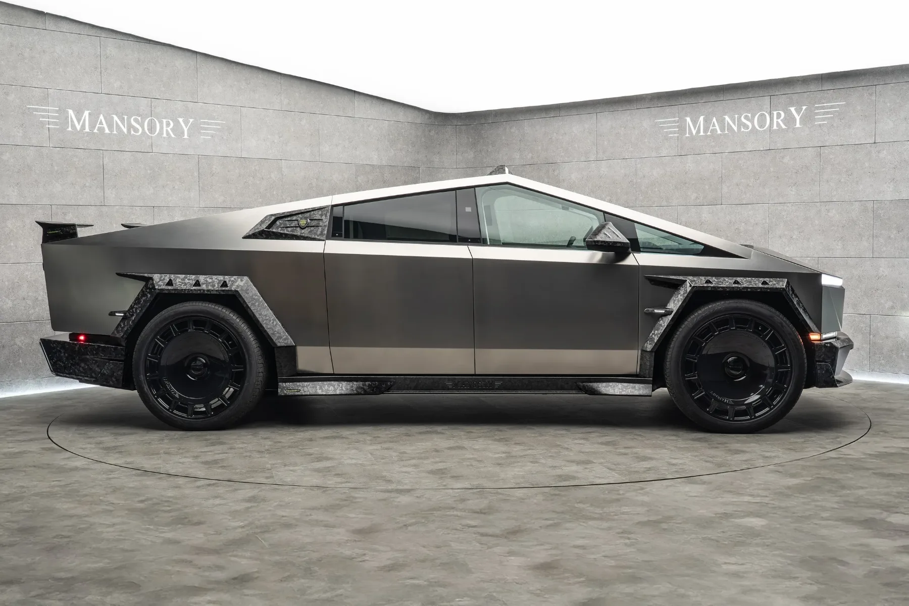Mansory Elongation: ko Cybertruck postane še bolj ekstremen