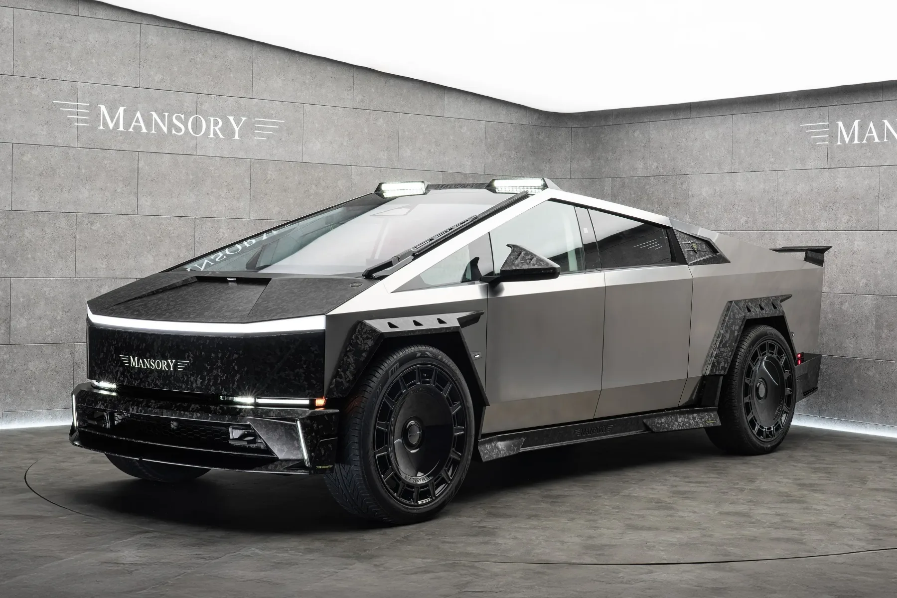 Mansory Elongation: ko Cybertruck postane še bolj ekstremen