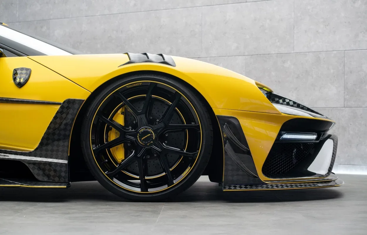 Mansory x Under Armour Le Mansory Ford GT – ko se hypercar in superzvezda srečata na cesti