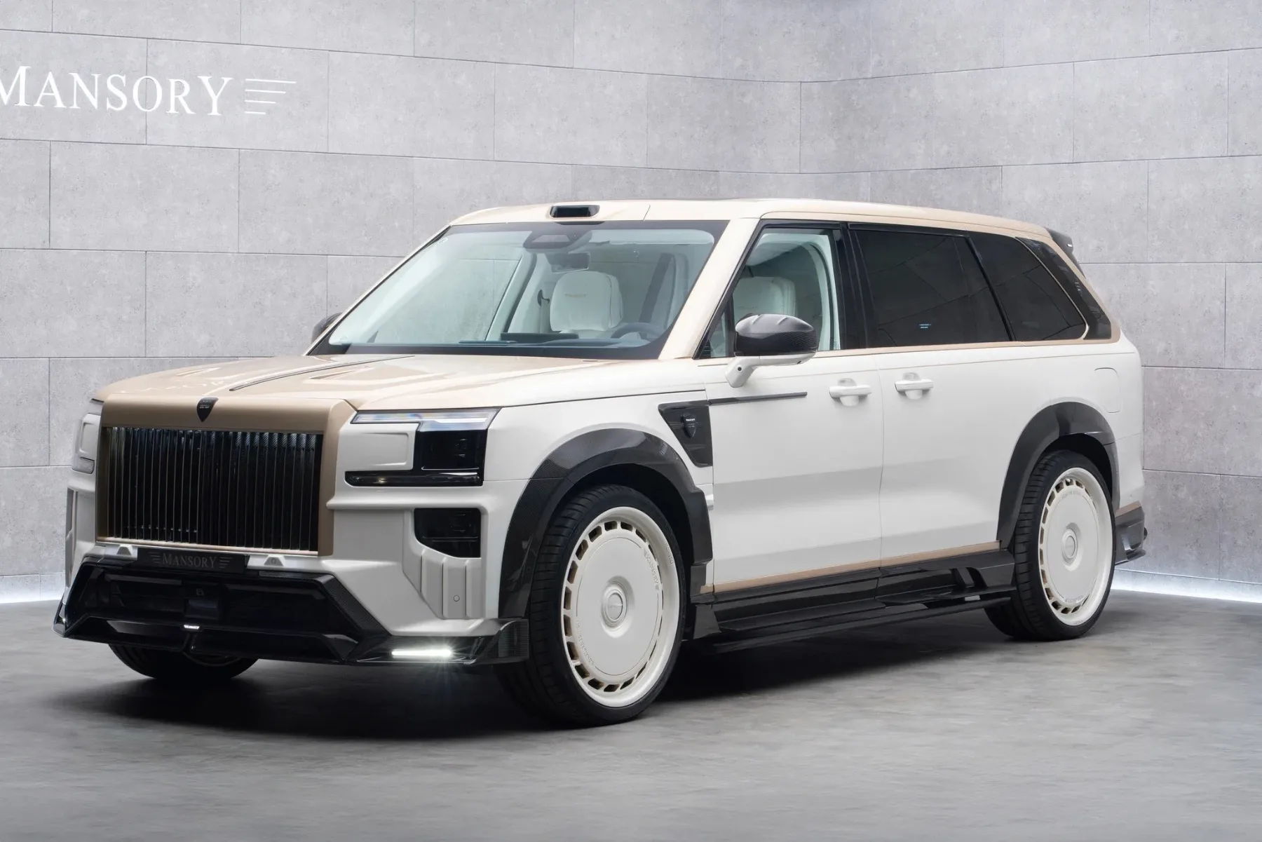 Mansory Zeekr 9X Widebody: Ko kitajski SUV dobi 1.381 “konjev” in ekstravagantno karbonsko preobleko