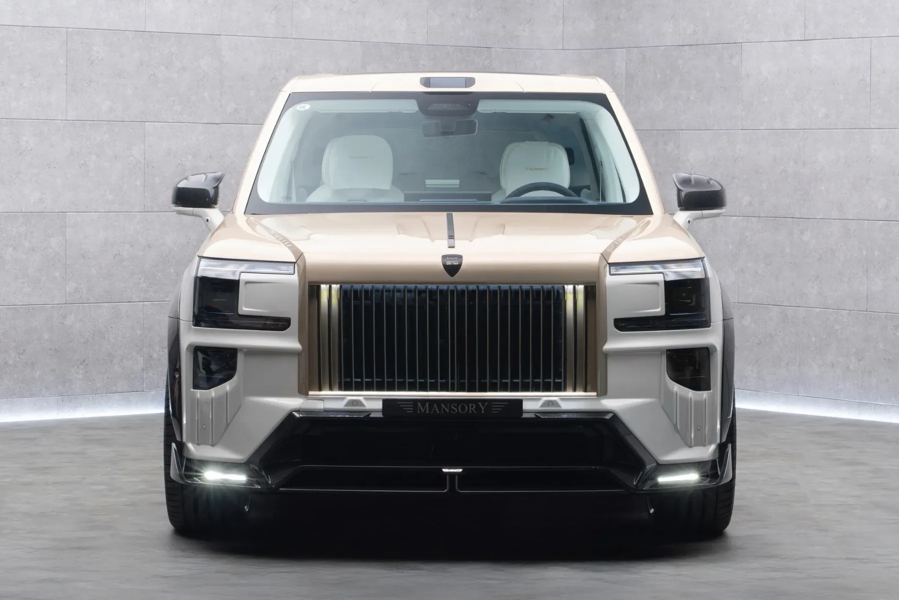 Mansory Zeekr 9X Widebody: Ko kitajski SUV dobi 1.381 “konjev” in ekstravagantno karbonsko preobleko