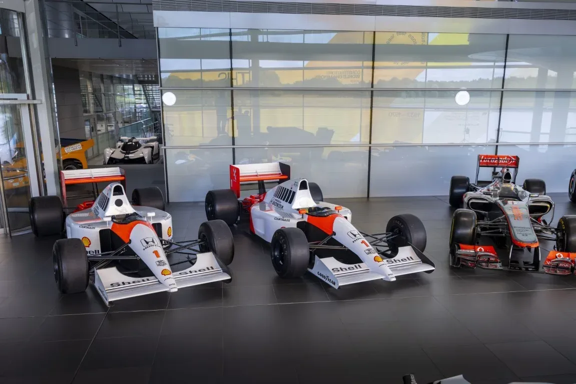 McLaren Heritage razprodaja: Pet originalnih dirkalnikov formule 1 za ceno manjšega otoka