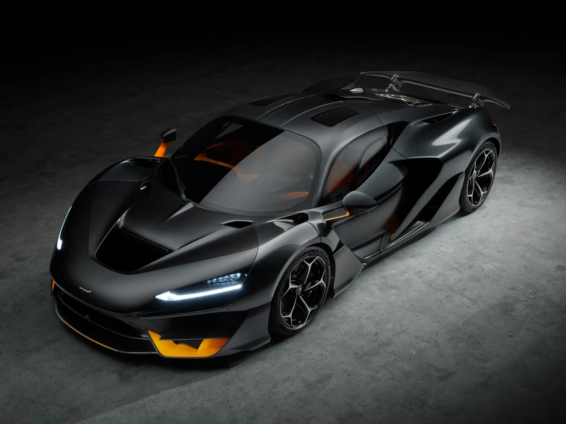 McLaren W1: predstavlja nov standard med superavtomobili ima 1.275 konjskih moči