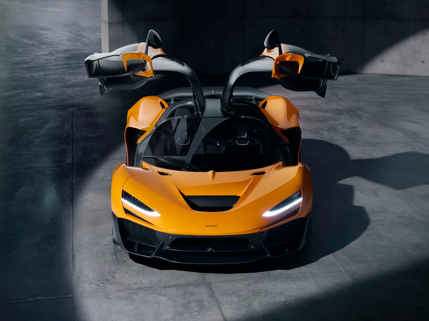 McLaren W1: predstavlja nov standard med superavtomobili ima 1.275 konjskih moči